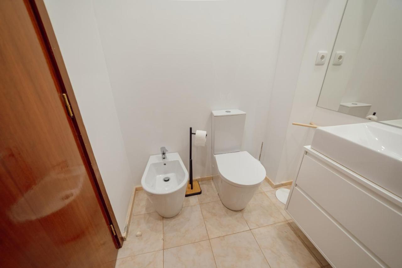 Apartment Center Grand With Seaview Terrace By Vacationy