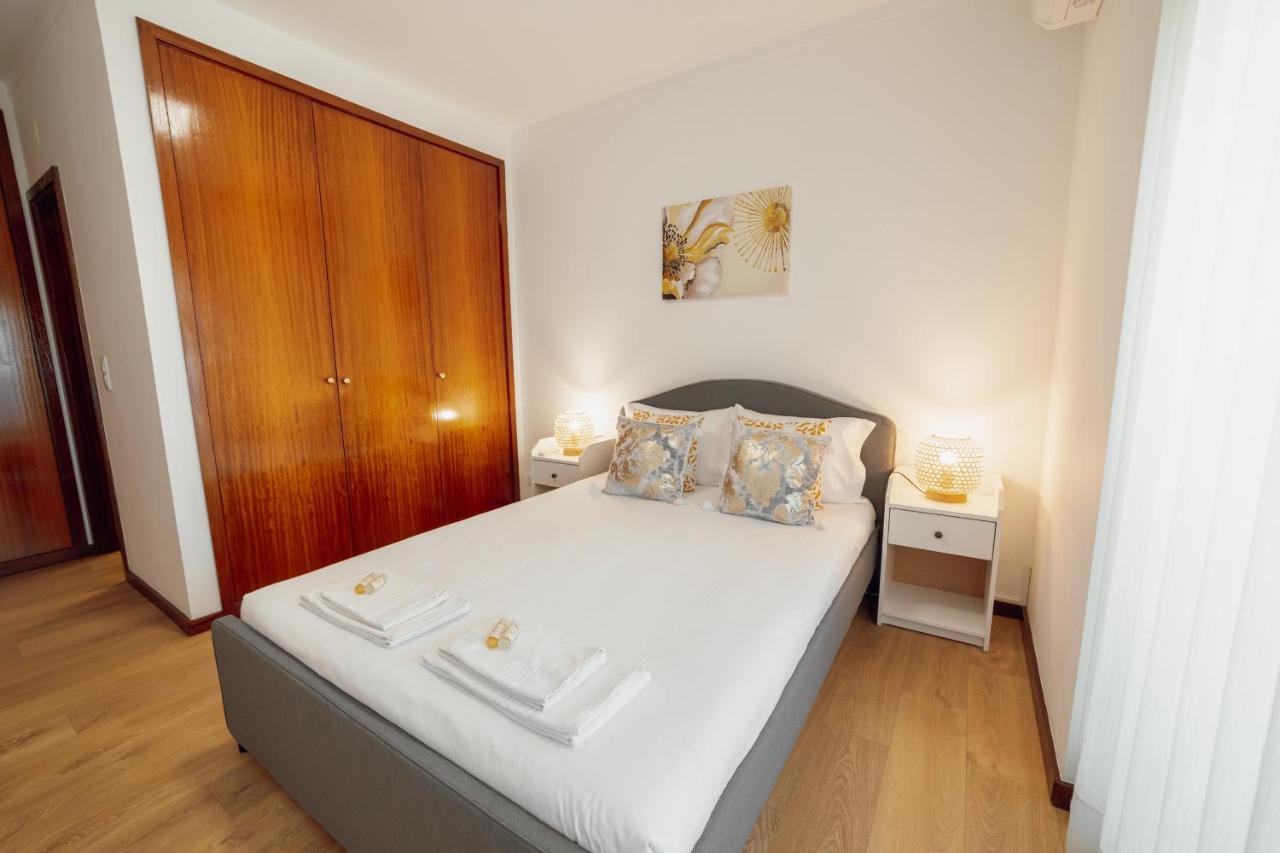 Center Grand With Seaview Terrace By Vacationy Apartment Porto
