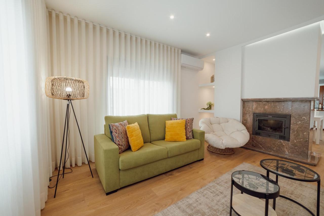 Apartment Center Grand With Seaview Terrace By Vacationy *