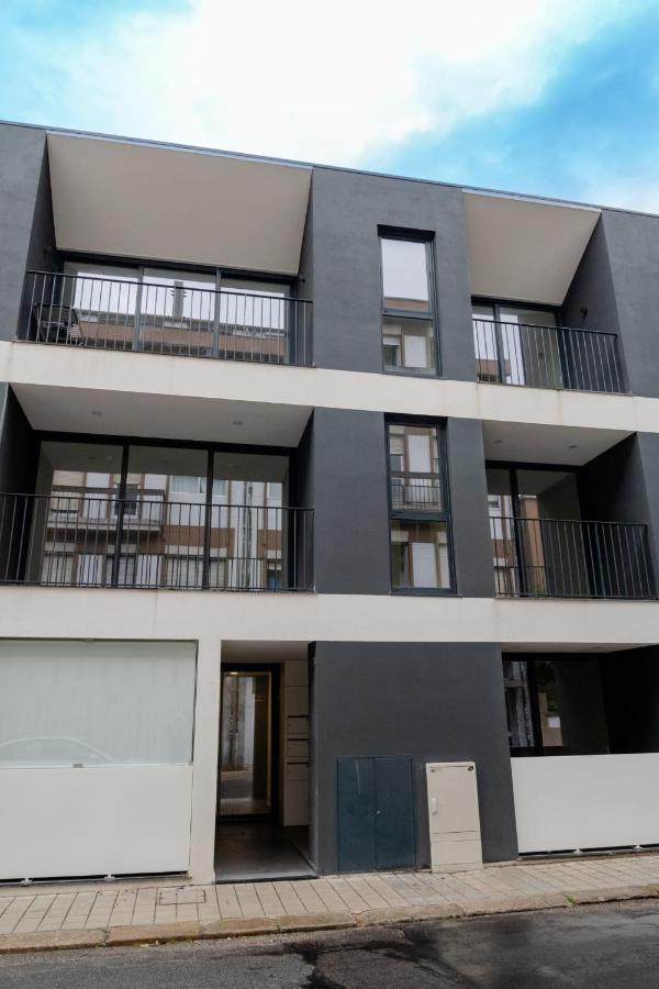 Modern With Balcony And Free Parking Apartment Porto