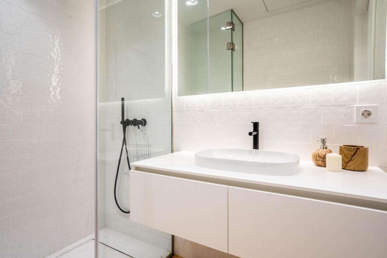 Apartment Almada 551 - 4 1 Penthouse View By Lovelystay *