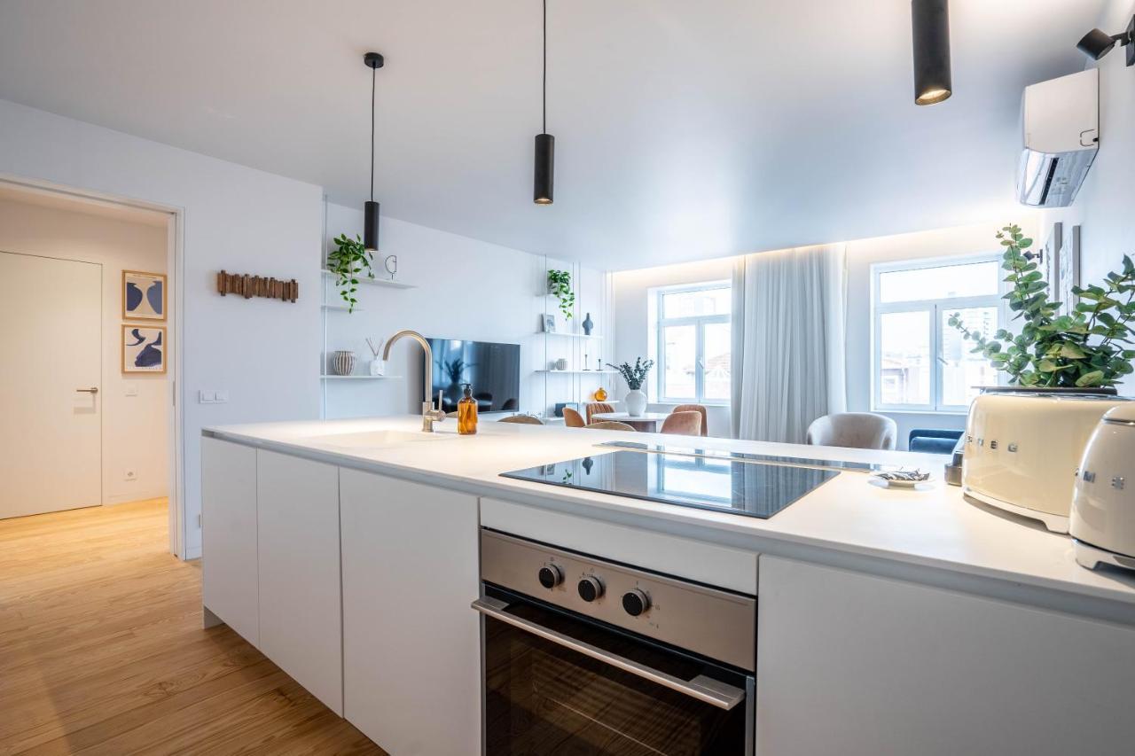 Apartment Almada 551 - 4 1 Penthouse View By Lovelystay Porto