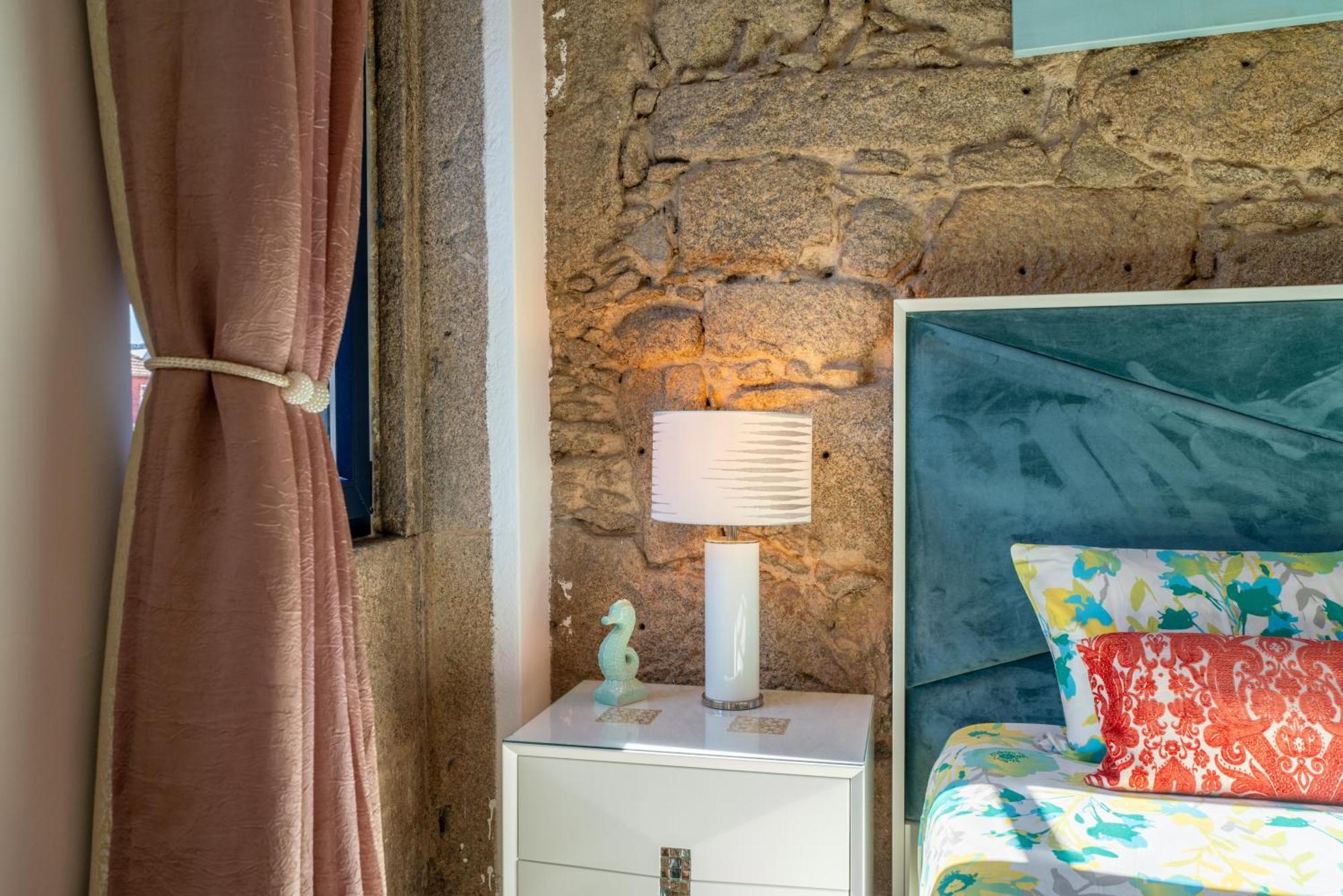 Cozy 2 Ac Near Metro Apartment Porto