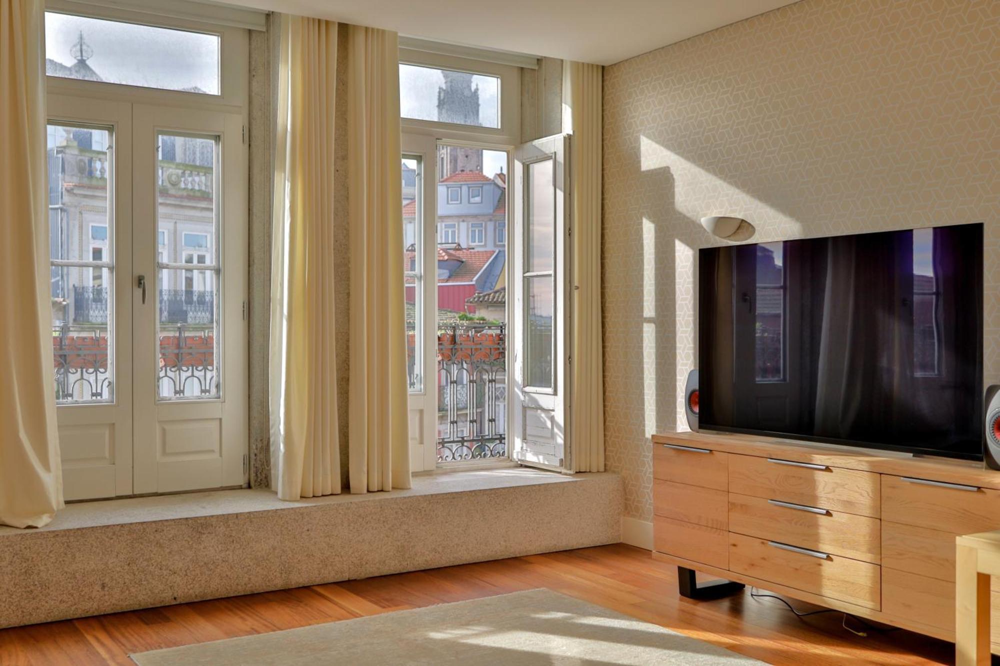 Apartment Cardosas Square Luxury By Hosts *