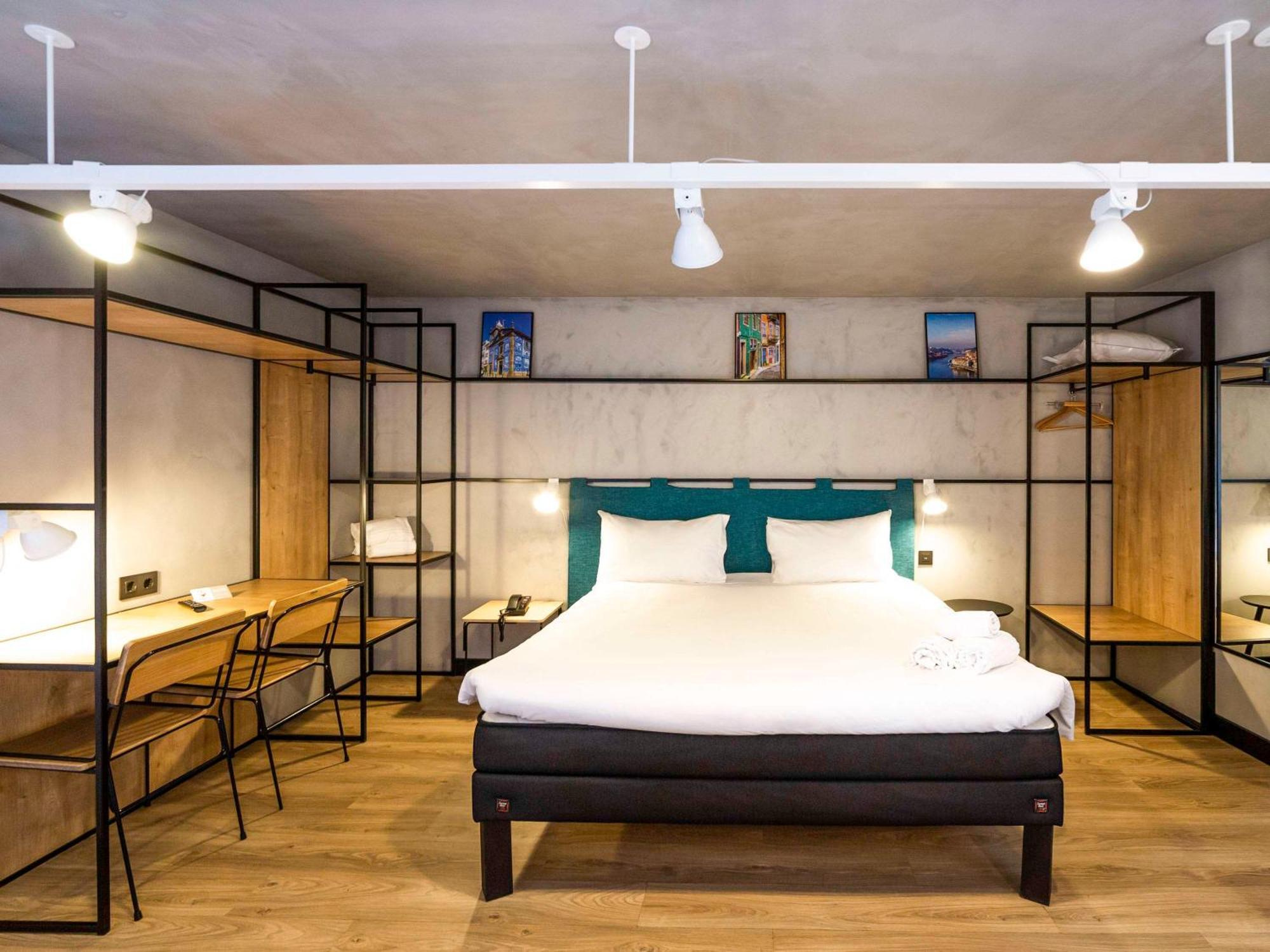 Hotel Ibis Centro Mercado Bolhao 3*