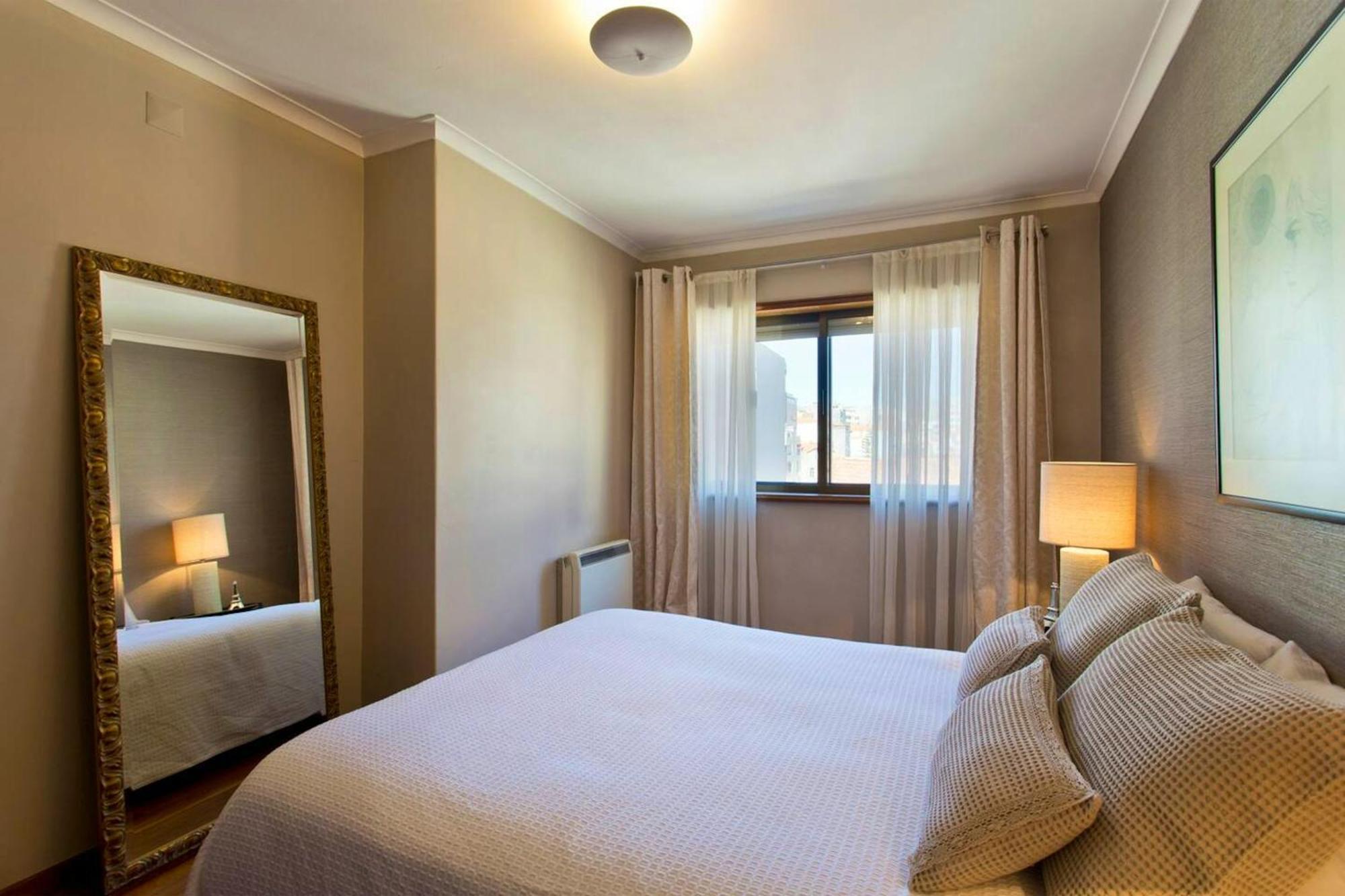 Spacious In With Terrace Apartment Porto