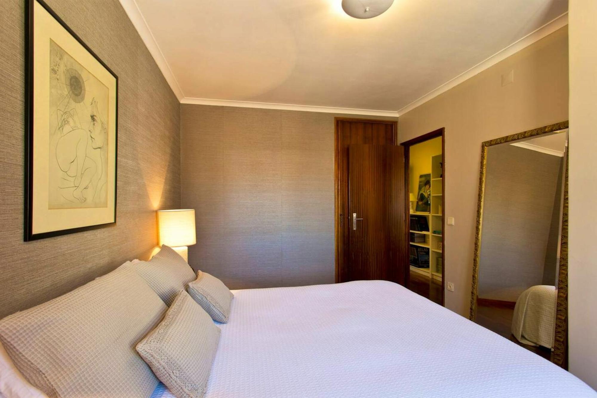 Apartment Spacious In With Terrace Porto