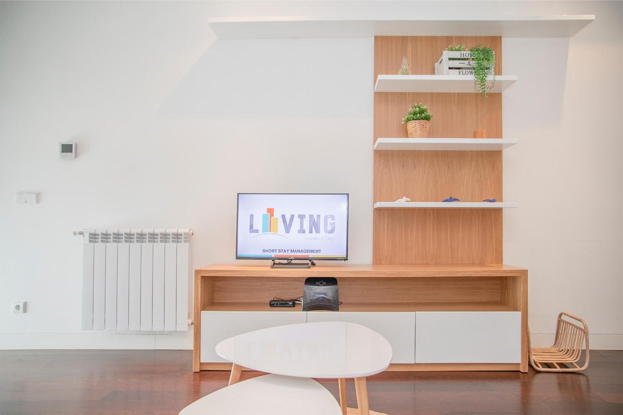 Appartement Liiiving In - Carlos Alberto *