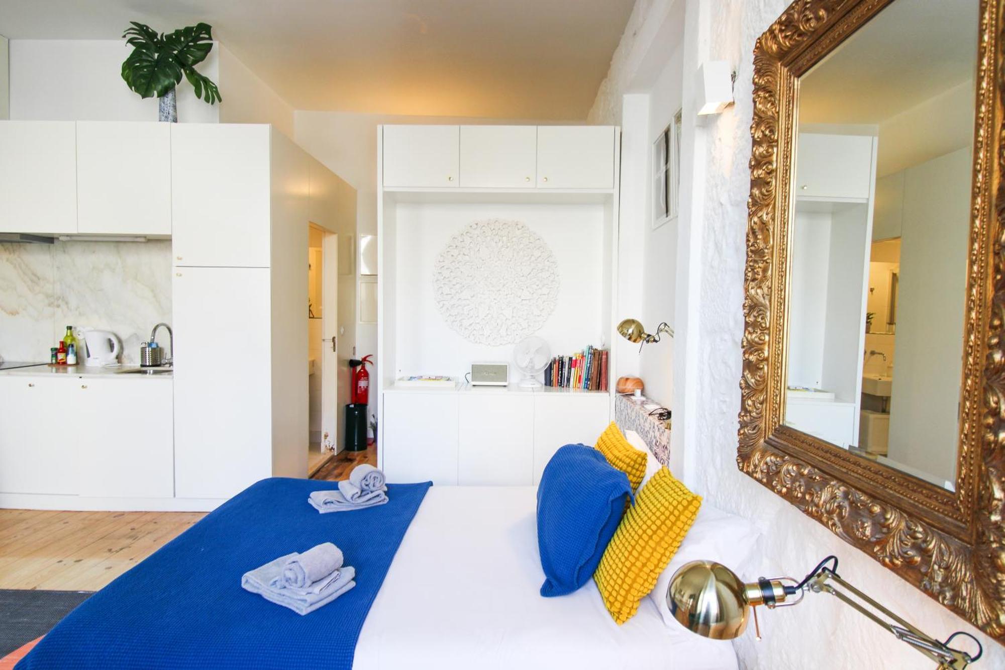 Apartment Historic Oldtown Getaway Porto
