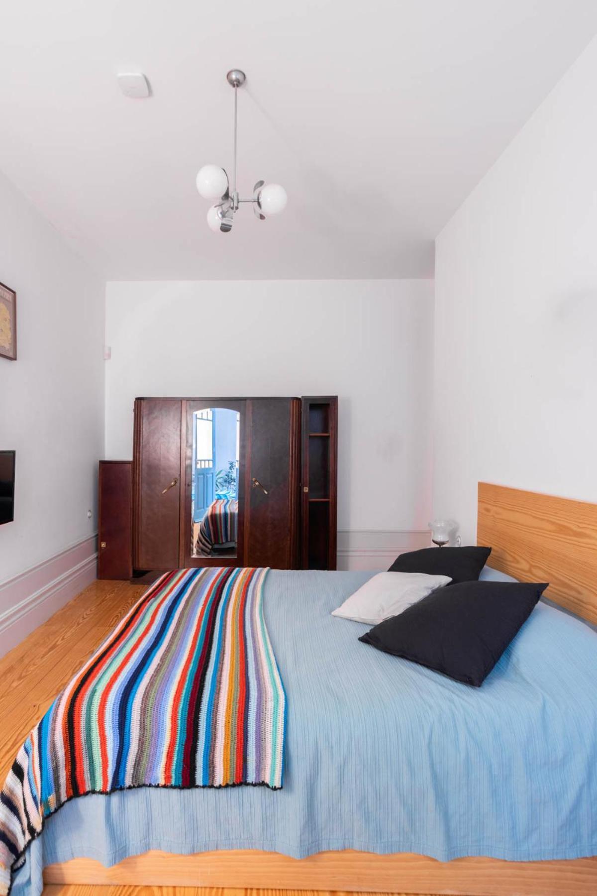 Guest house 14º Esquadra — Cais Das Pedras Guest House Porto