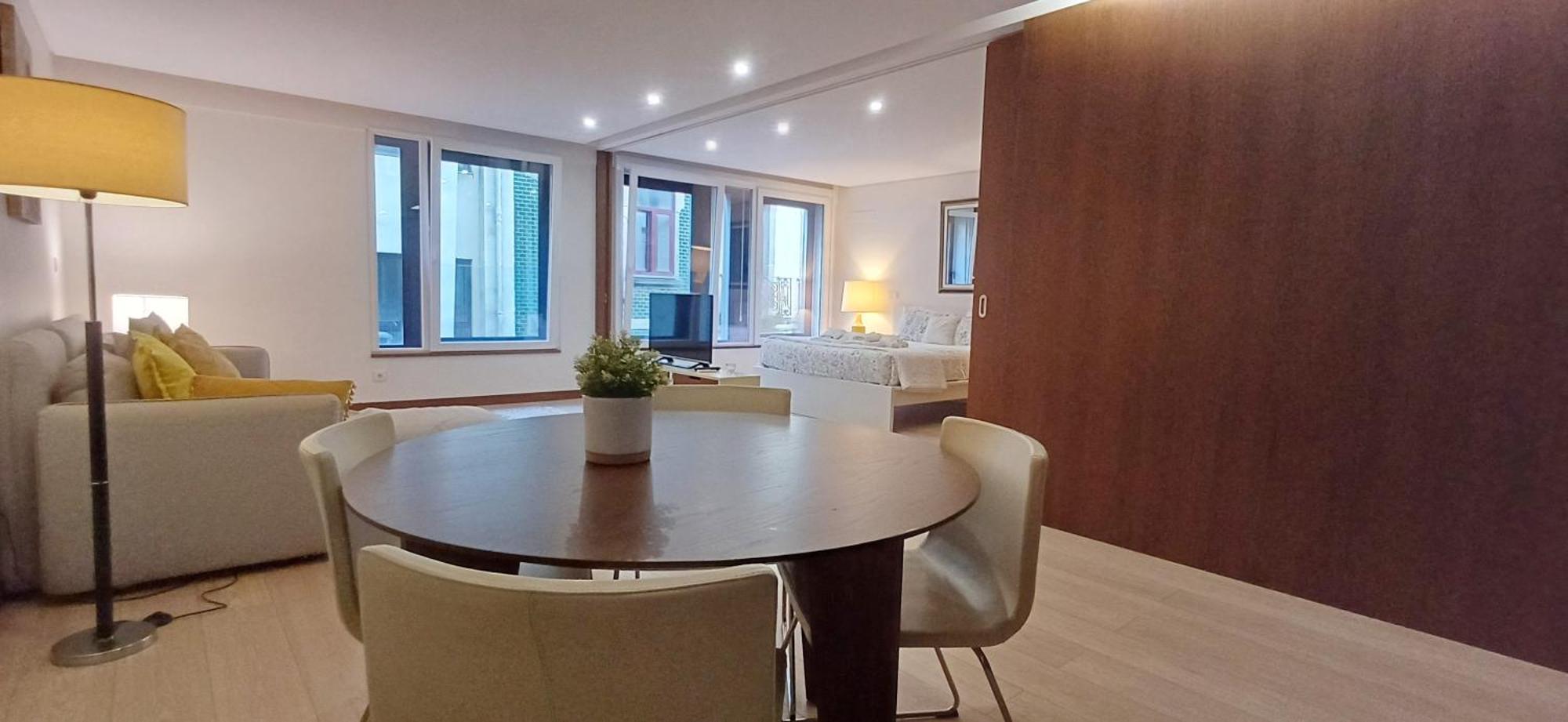 Oliveiras Charming Downtown Apartment