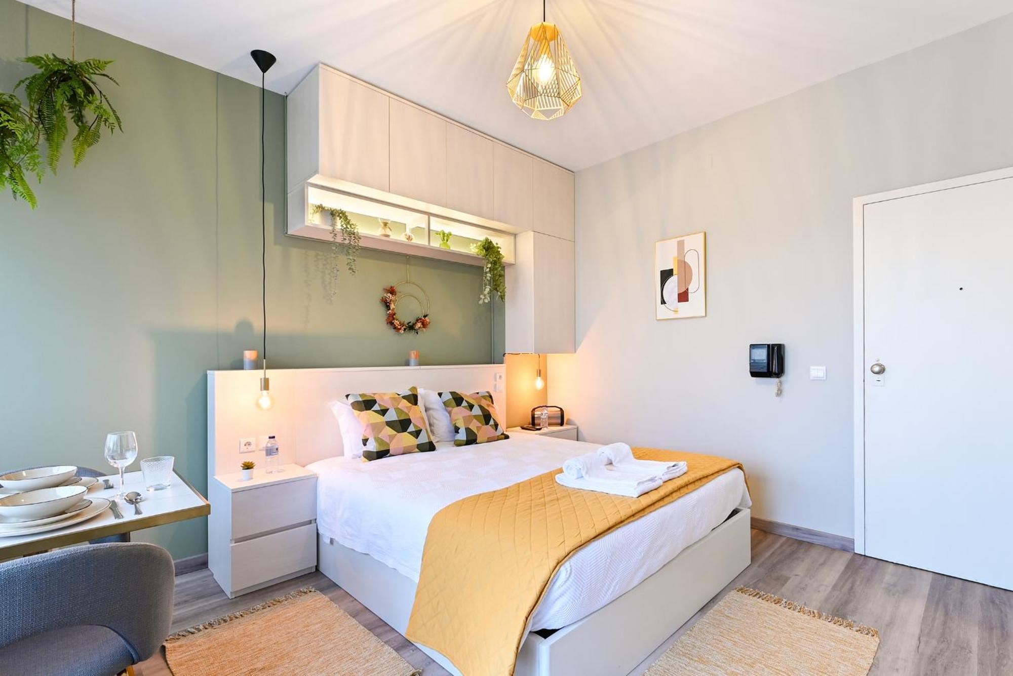 Julio Dinis Secret Retreat - By Guest Apartment *