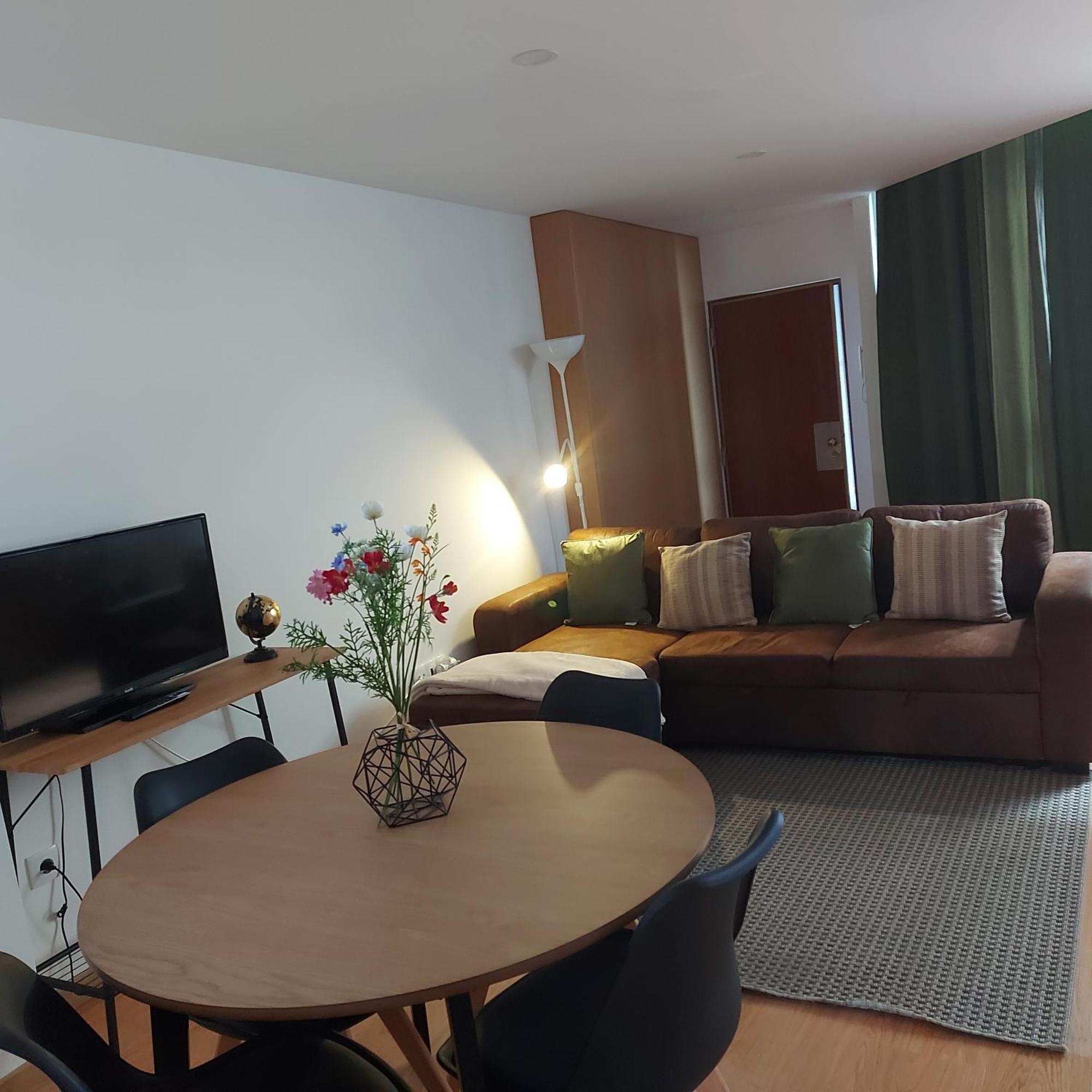 Opo Bolhao Flats By Destiny Apartment