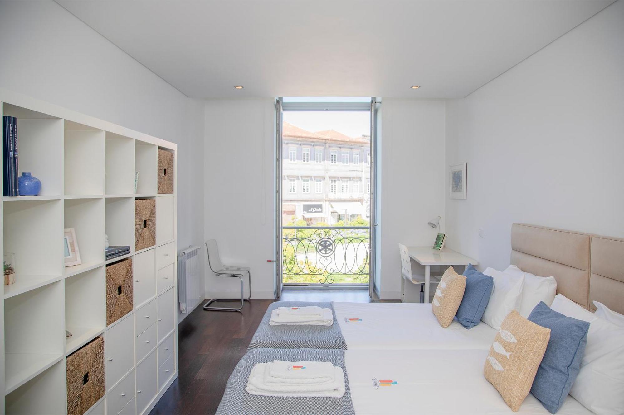 Apartment Liiiving In - Carlos Alberto *