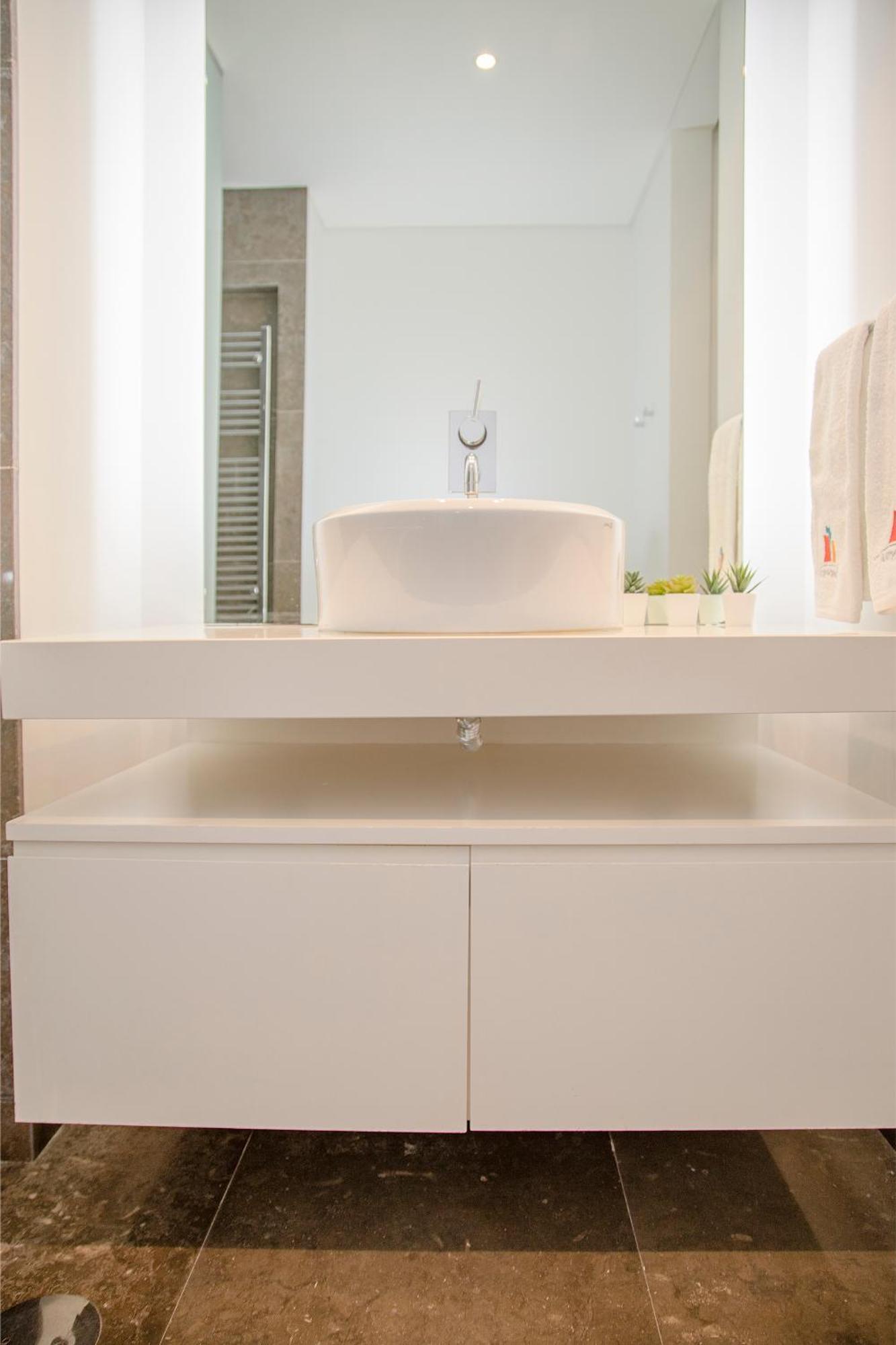 Apartment Liiiving In - Carlos Alberto