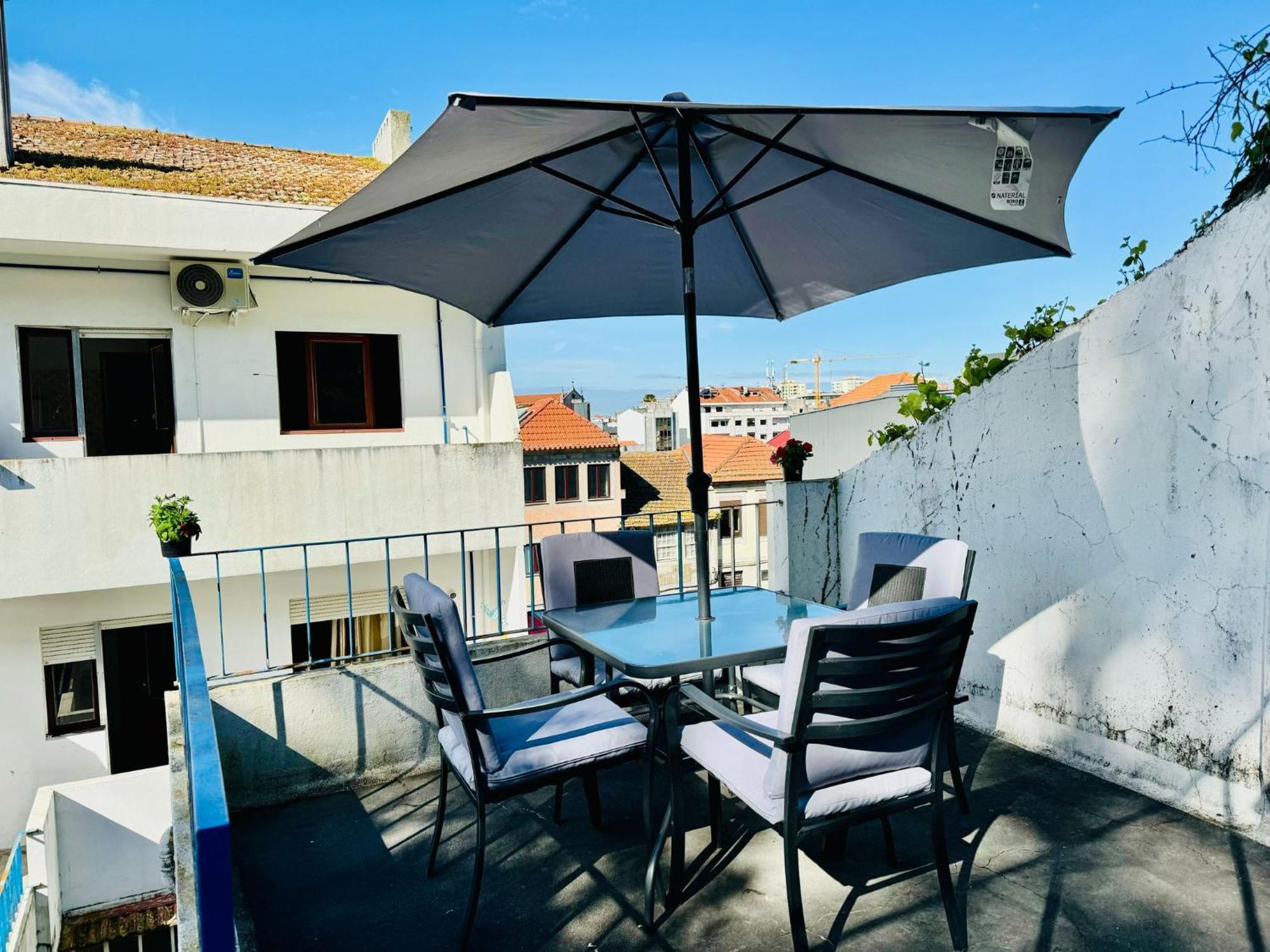 Guest house Grand Sasimi House