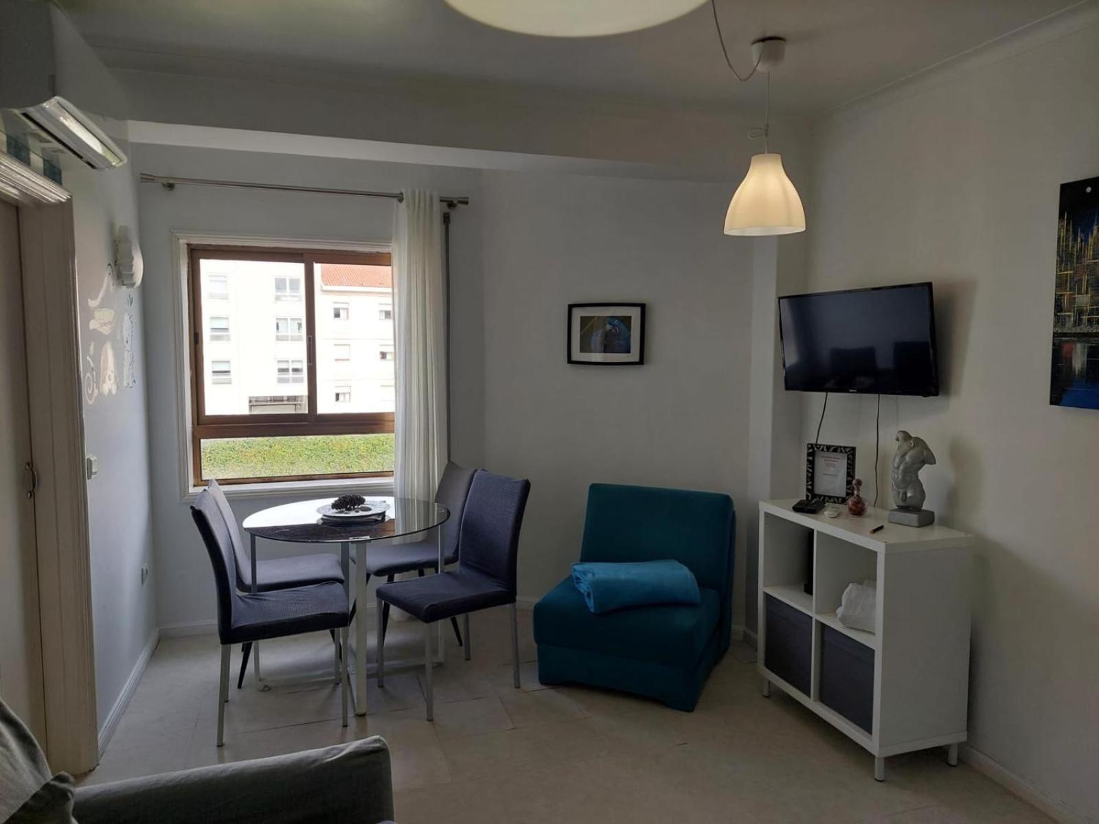 Comfort In The Downtown Apartment *