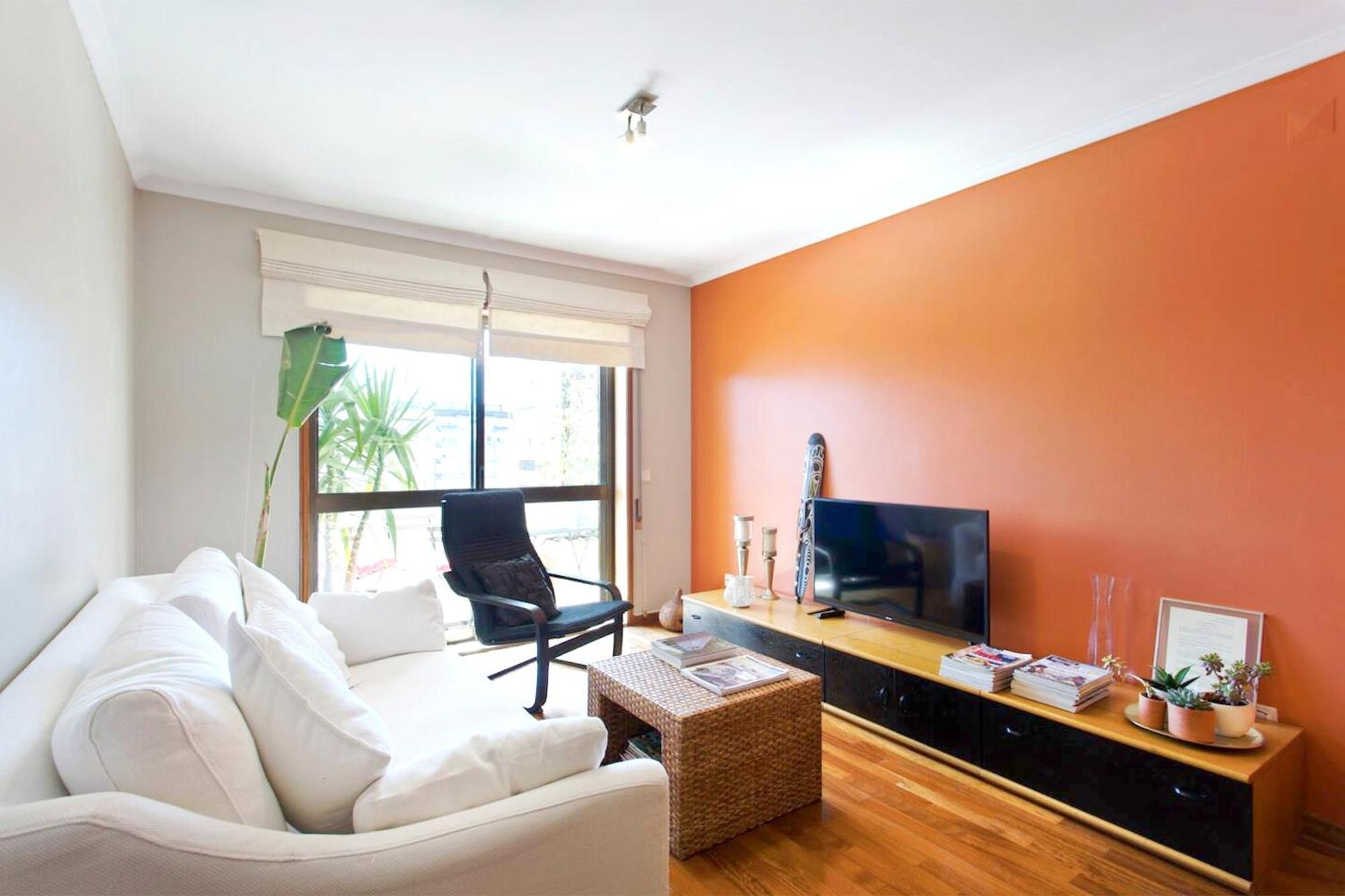 Spacious In With Terrace *
