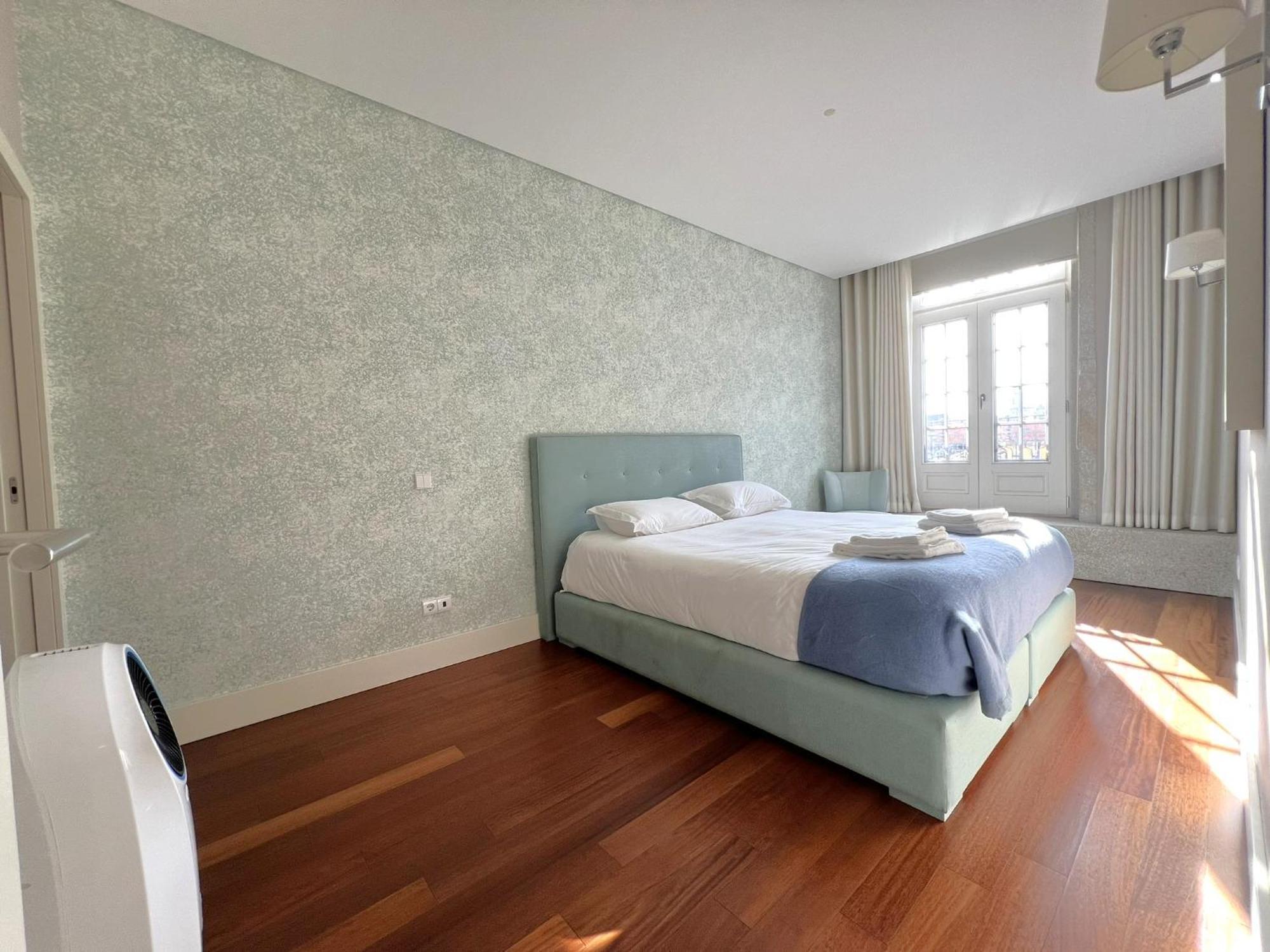 Cardosas Square Luxury By Hosts * Porto