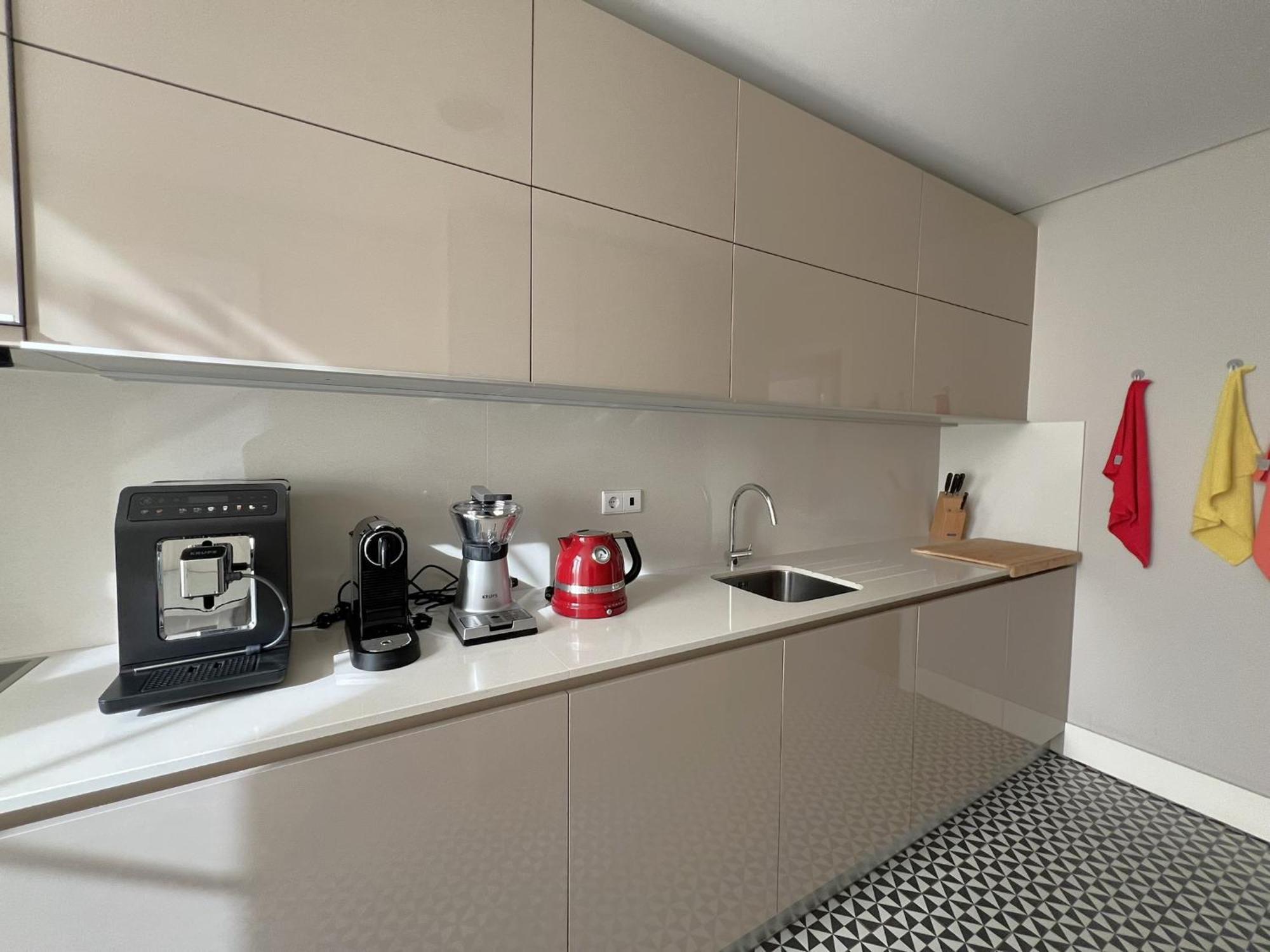 Cardosas Square Luxury By Hosts *