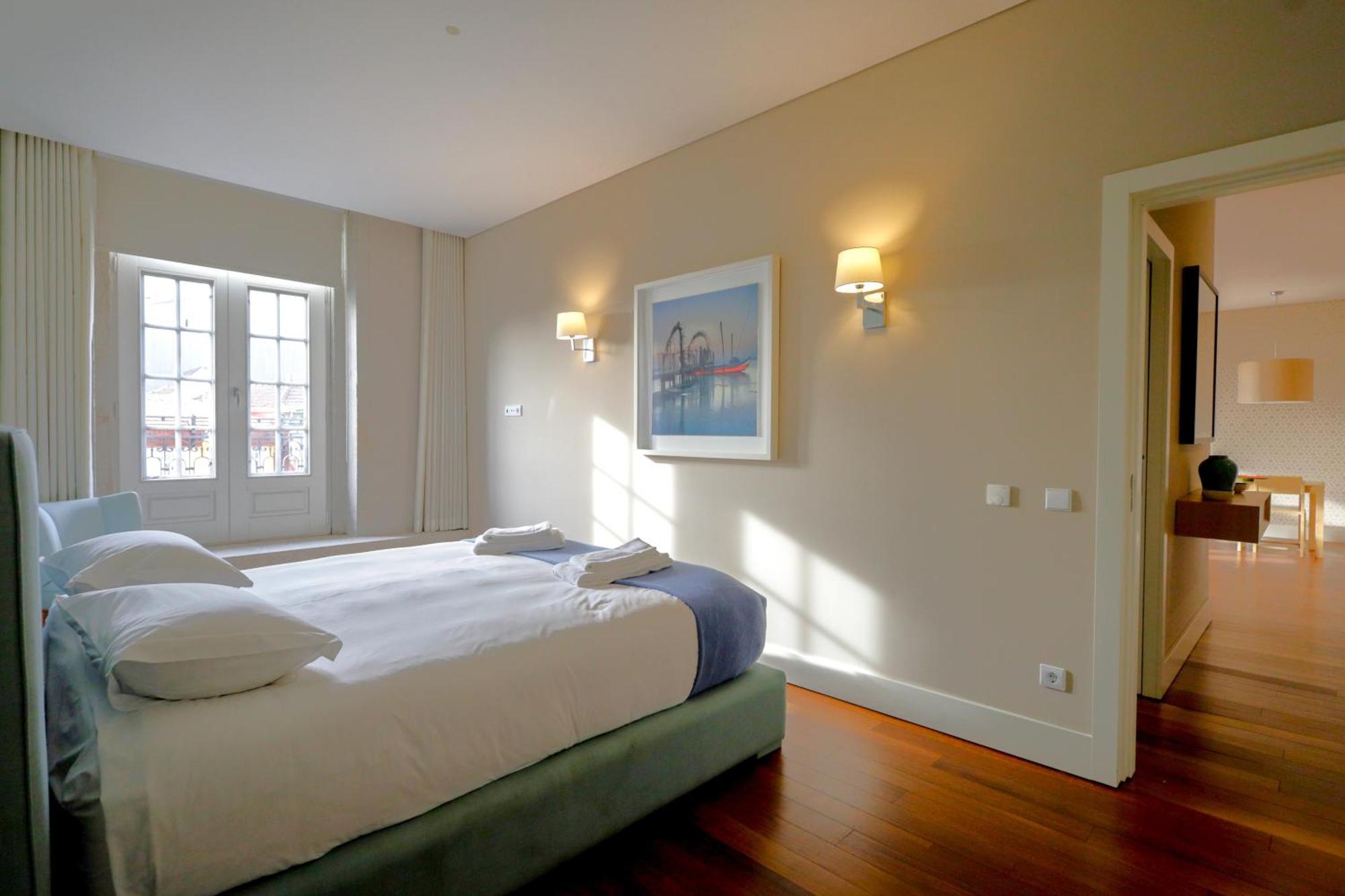 Apartment Cardosas Square Luxury By Hosts