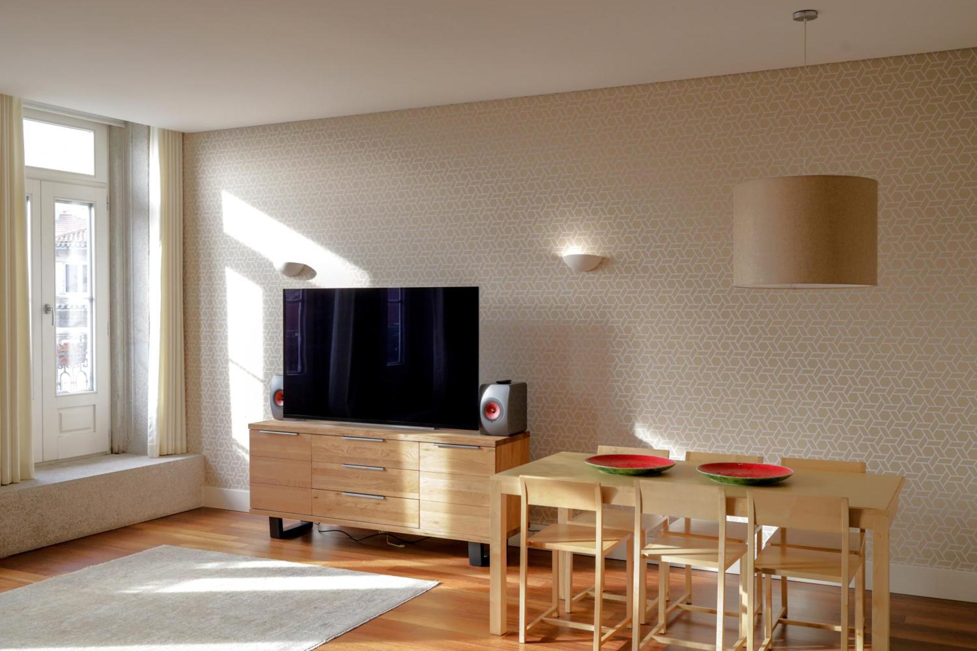 Cardosas Square Luxury By Hosts *