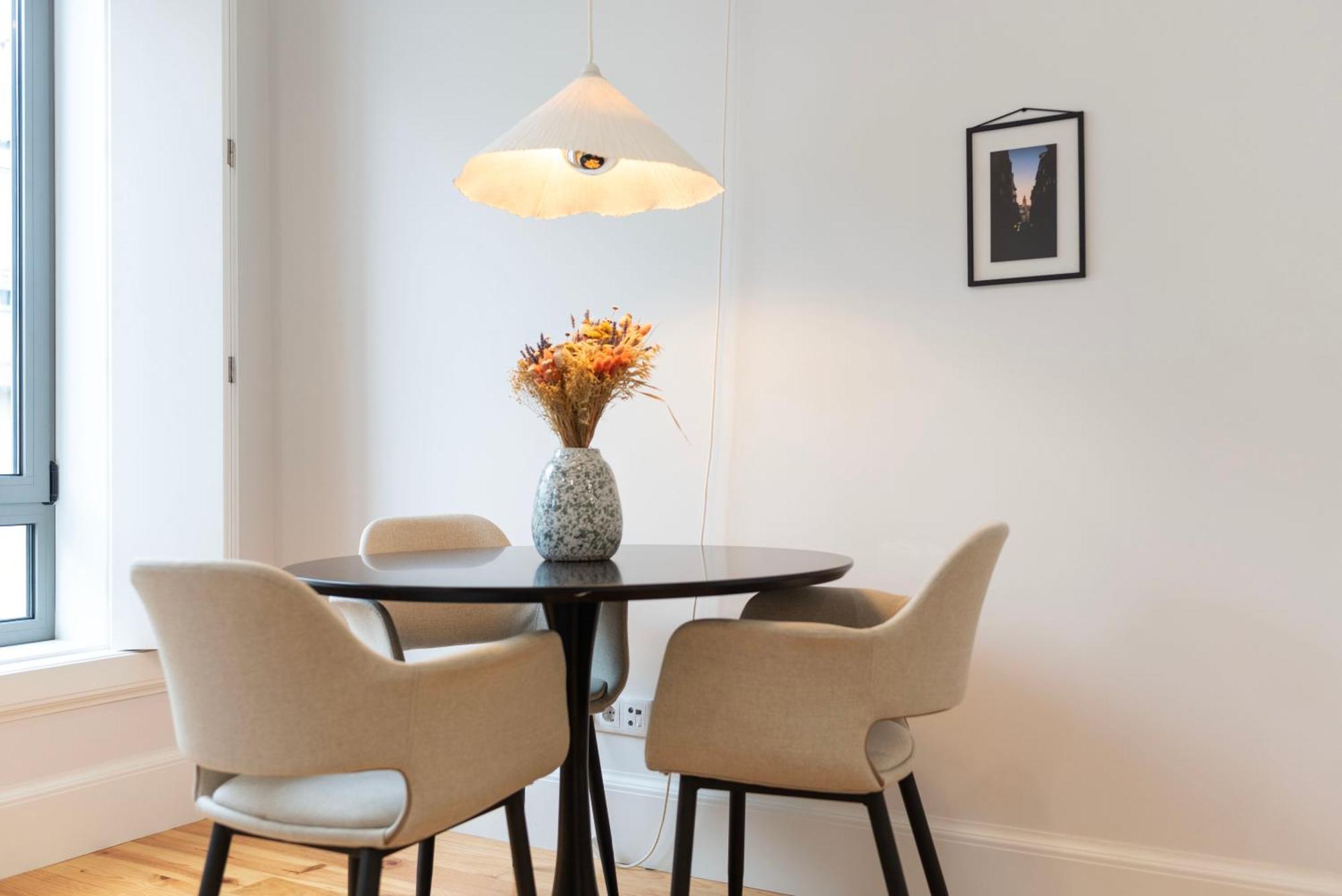 Apartment Urban Oasis In Downtown Porto