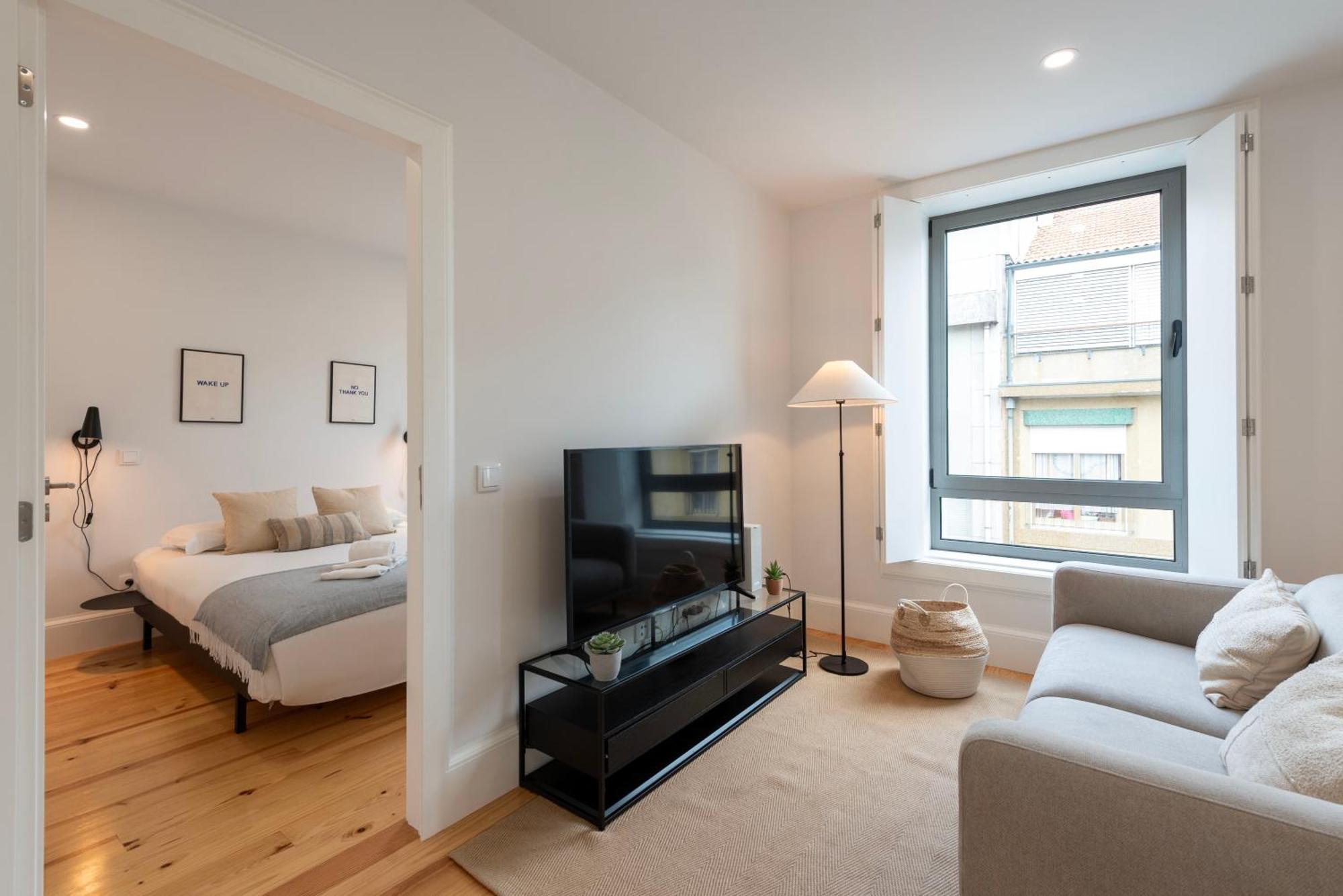 Apartment Urban Oasis In Downtown Porto