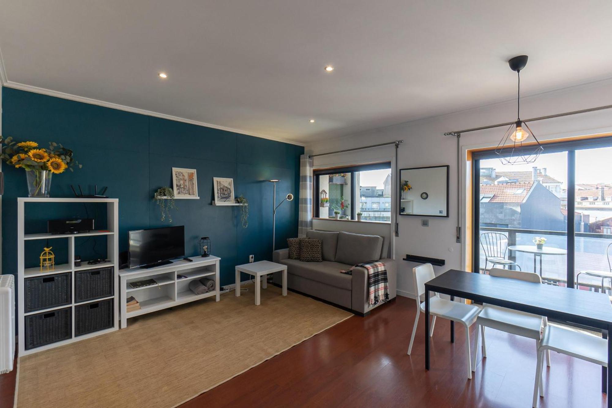 Floor With Sunny Balconies