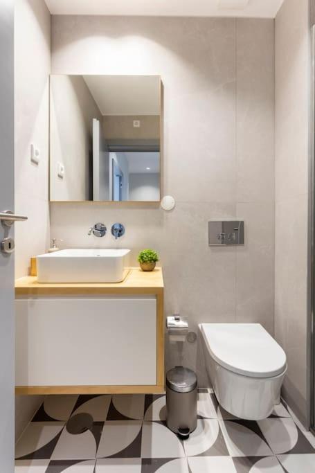 Almada 505 Center Duplex Apartment