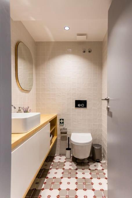 Almada 505 Center Duplex *