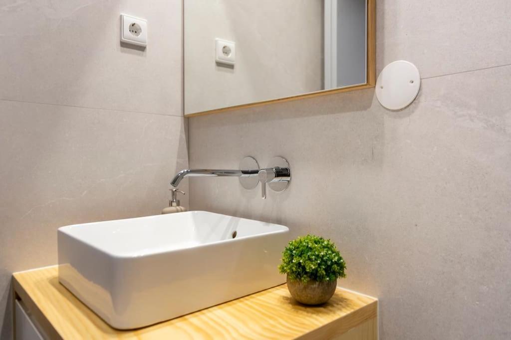 Almada 505 Center Duplex Apartment Porto