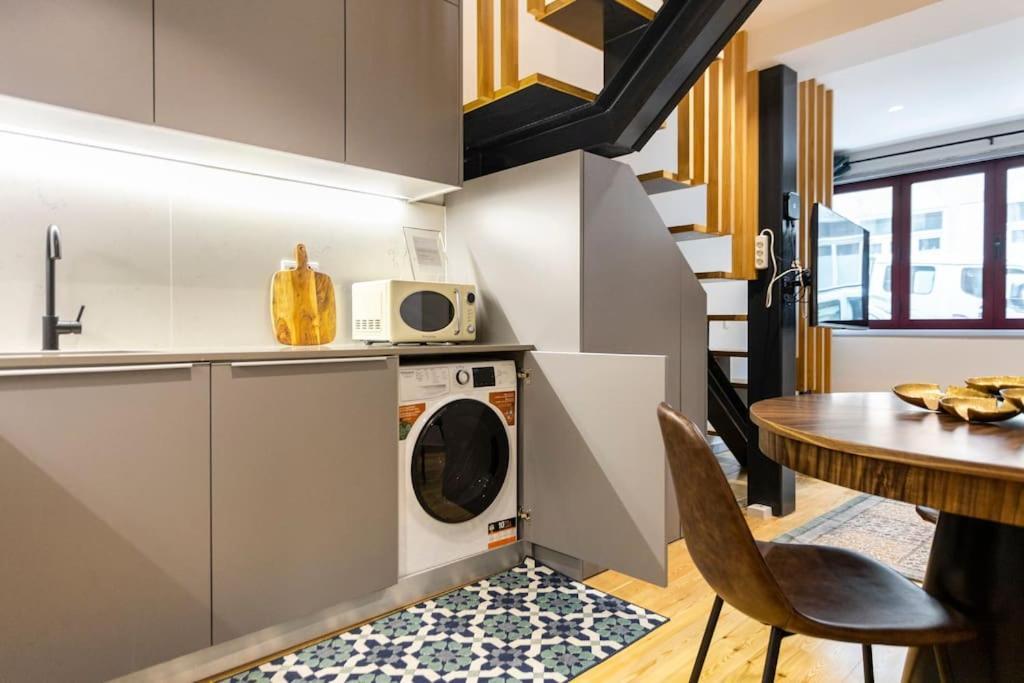 Almada 505 Center Duplex Apartment Porto