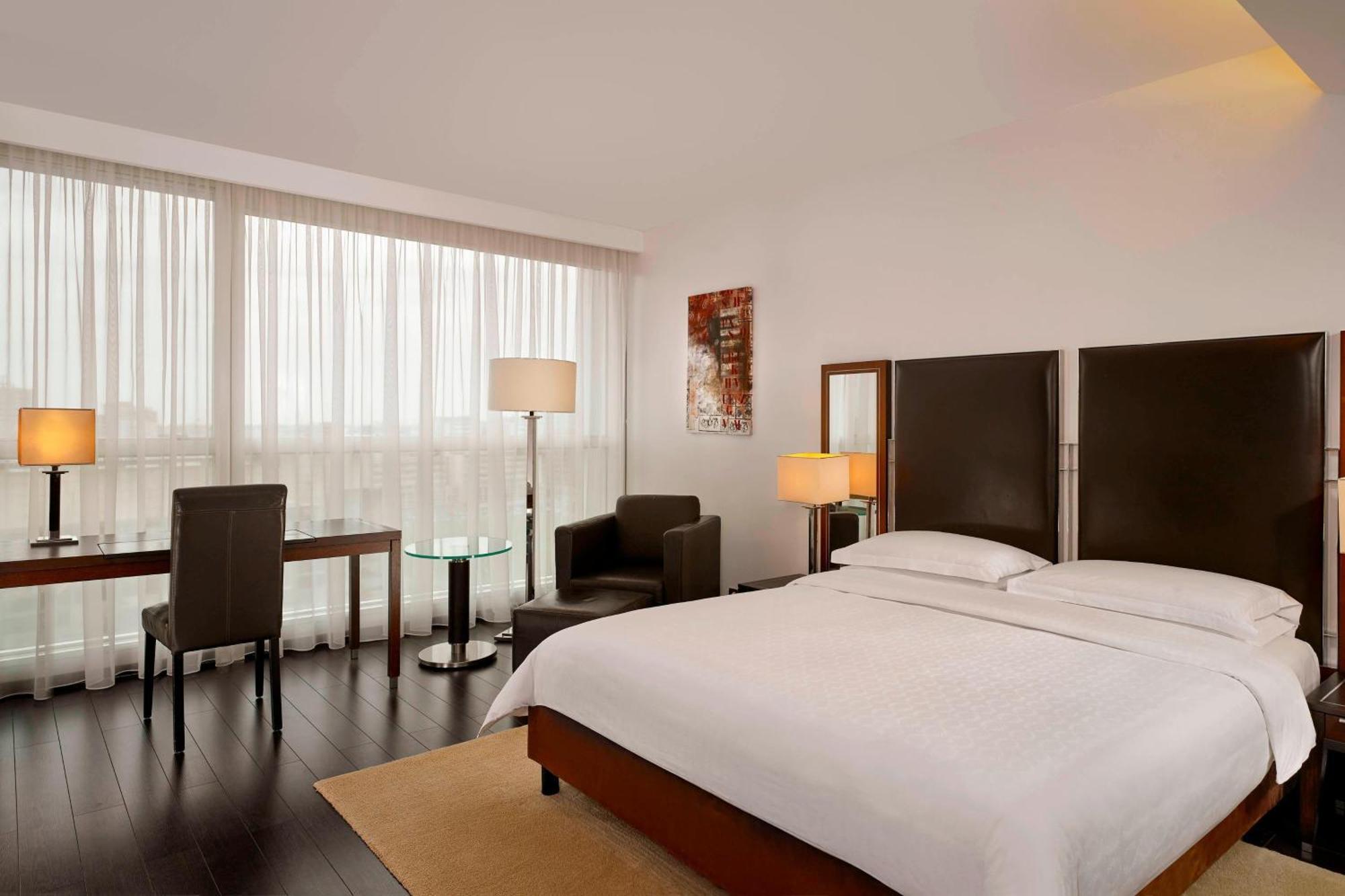 Hotel Sheraton & Porto