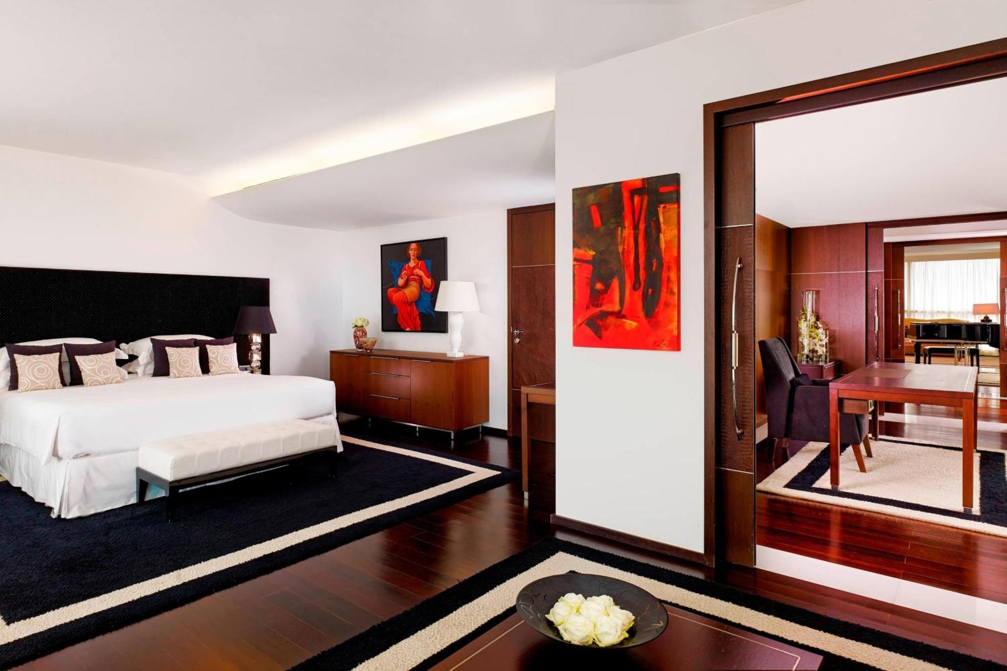 Sheraton & 5*