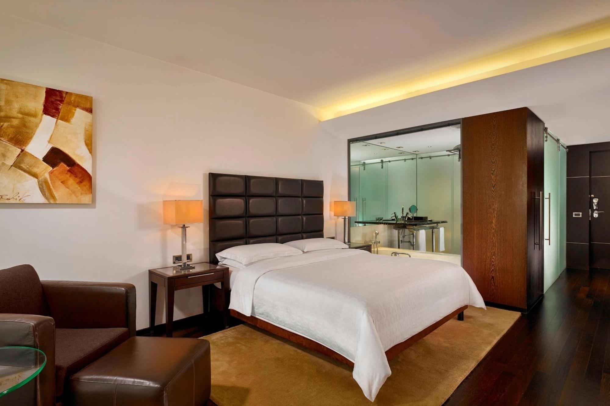 Sheraton &
