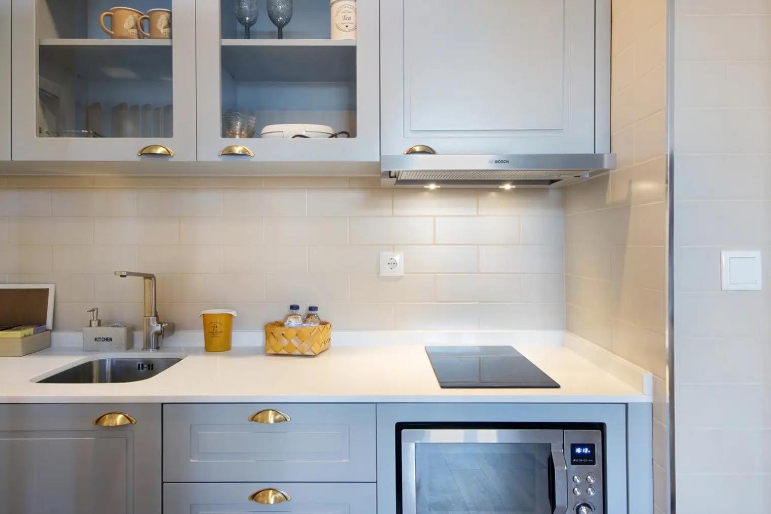 - - 5 Appartement *