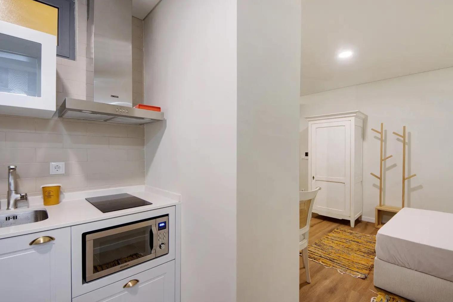 Apartment - - 2 *