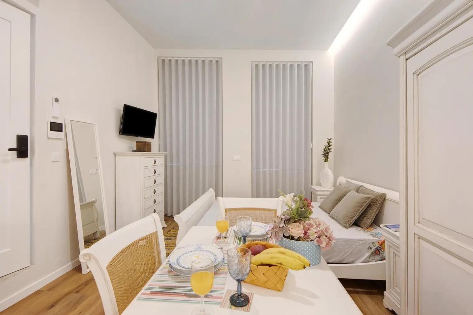 - -1 Apartment Porto