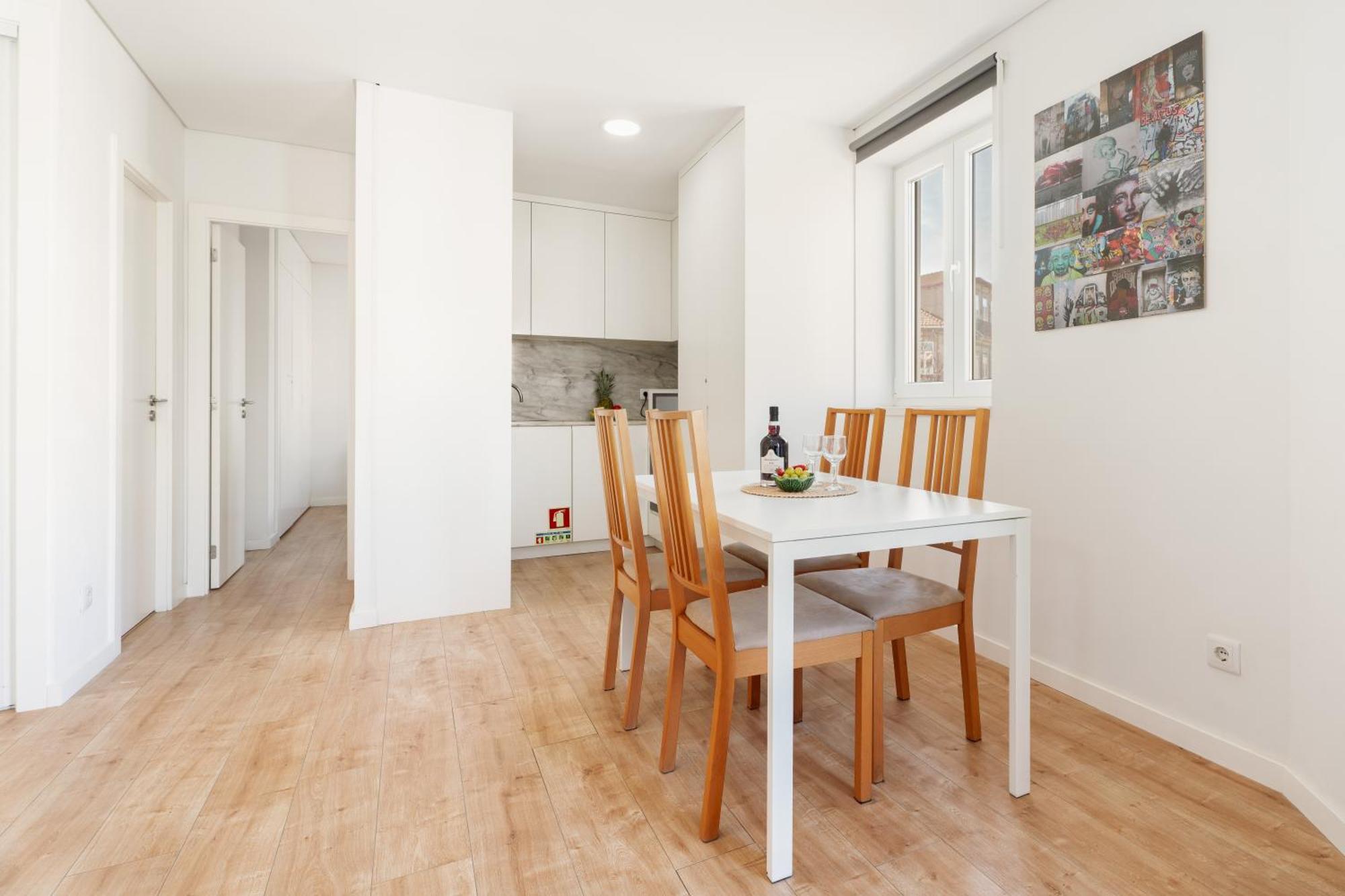 Apartamento Host Wise - Flat W Free Private Parking - Bright & Cozy *