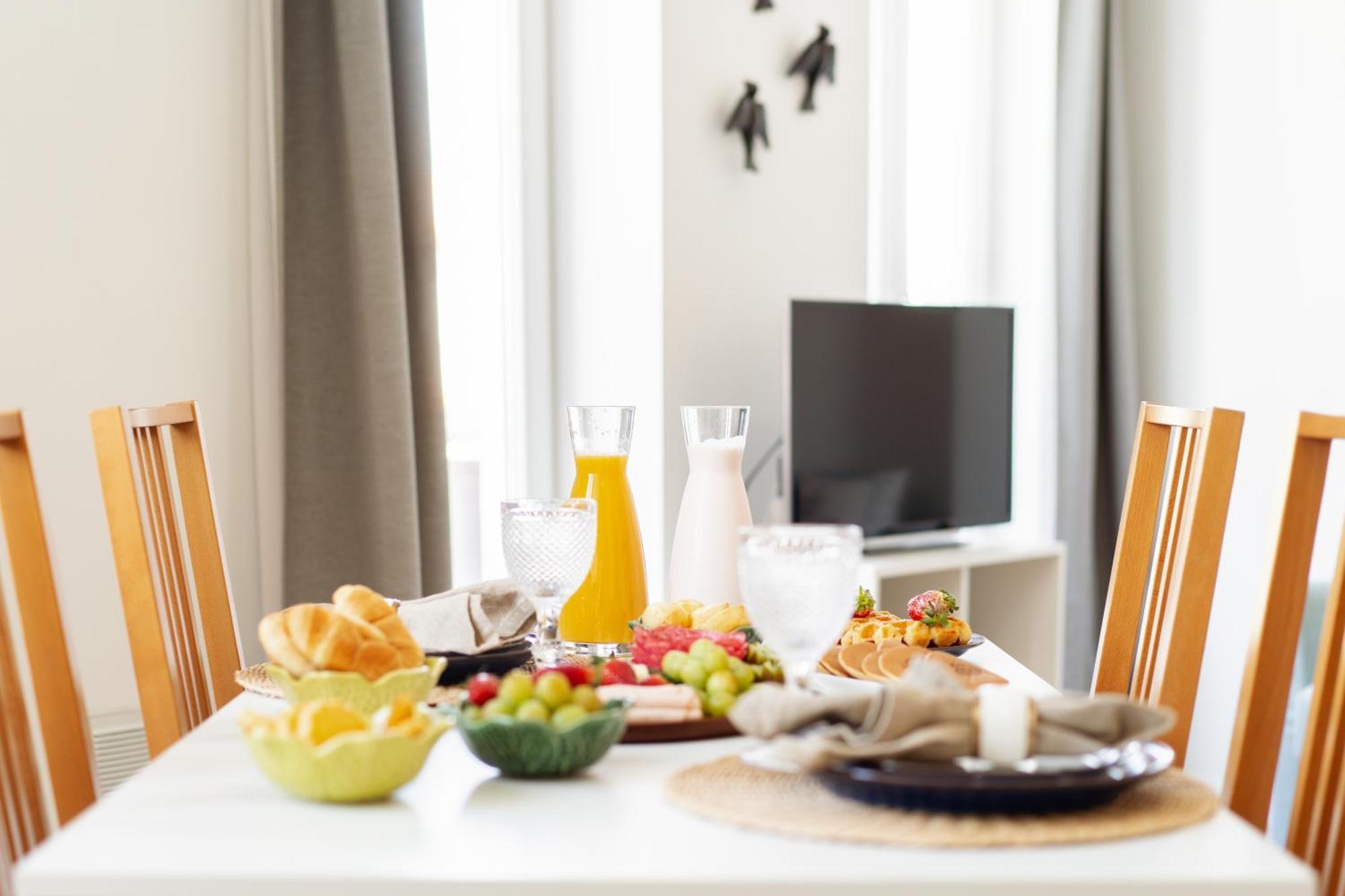 Host Wise - Flat W Free Private Parking - Bright & Cozy * Porto