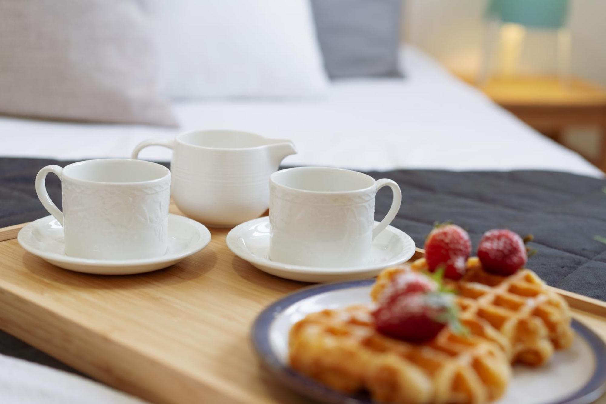 Apartment Host Wise - Flat W Free Private Parking - Bright & Cozy Porto