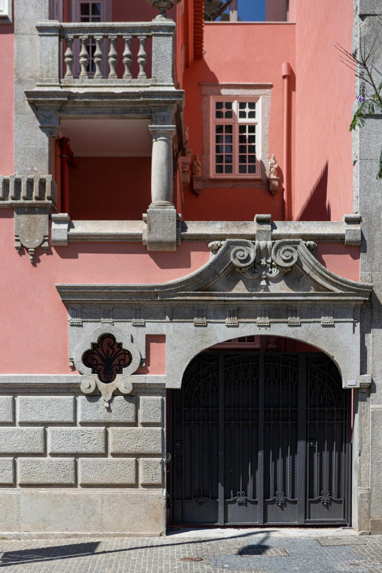 Deluxe * Porto