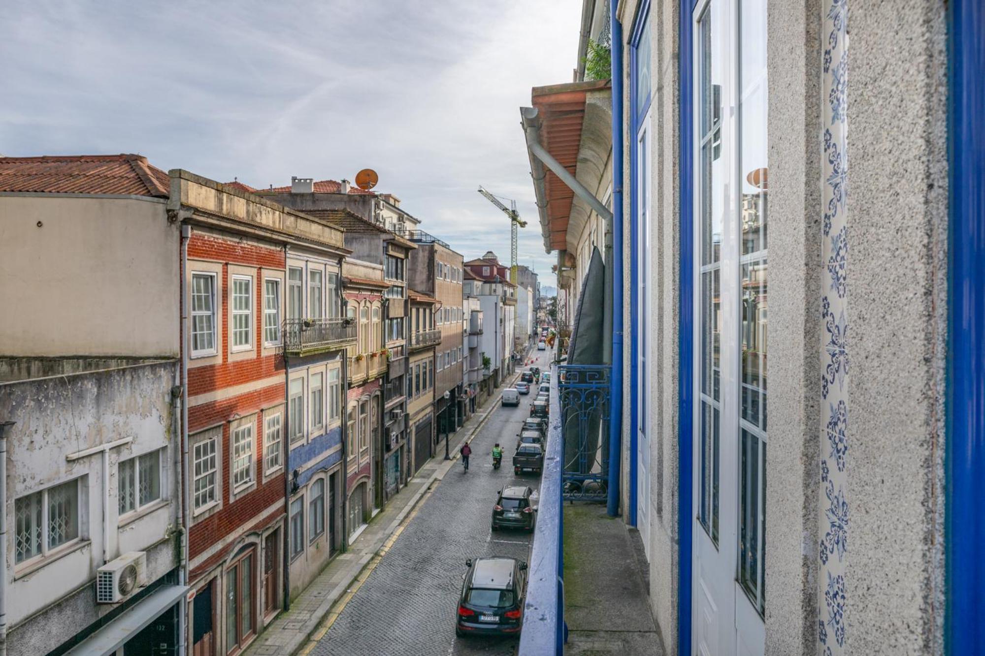Deluxe Spacious Flats W Mezzanine By Host Wise Apartment Porto