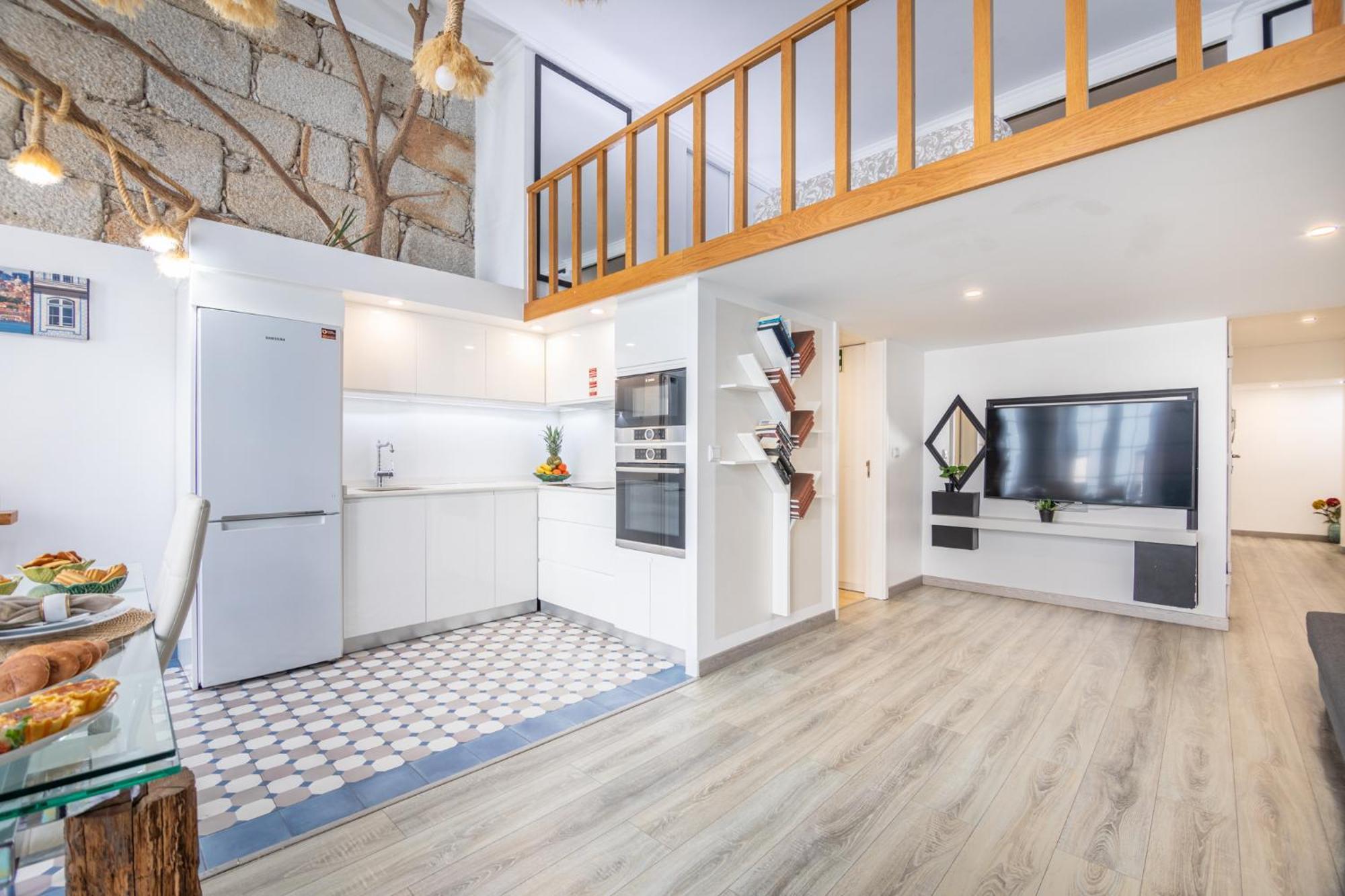 Deluxe Spacious Flats W Mezzanine By Host Wise * Porto