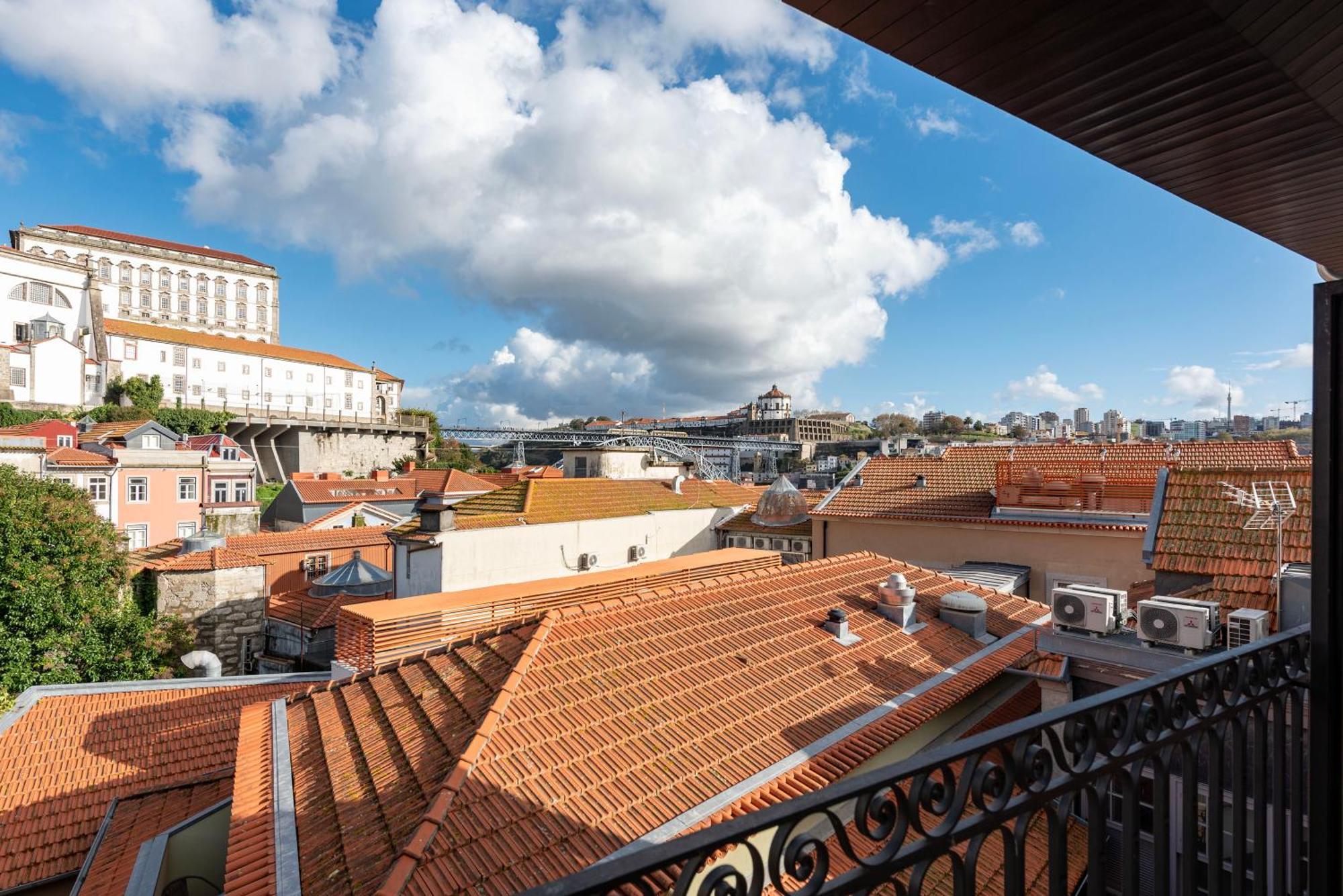 Apartment Mouzinho 32 *