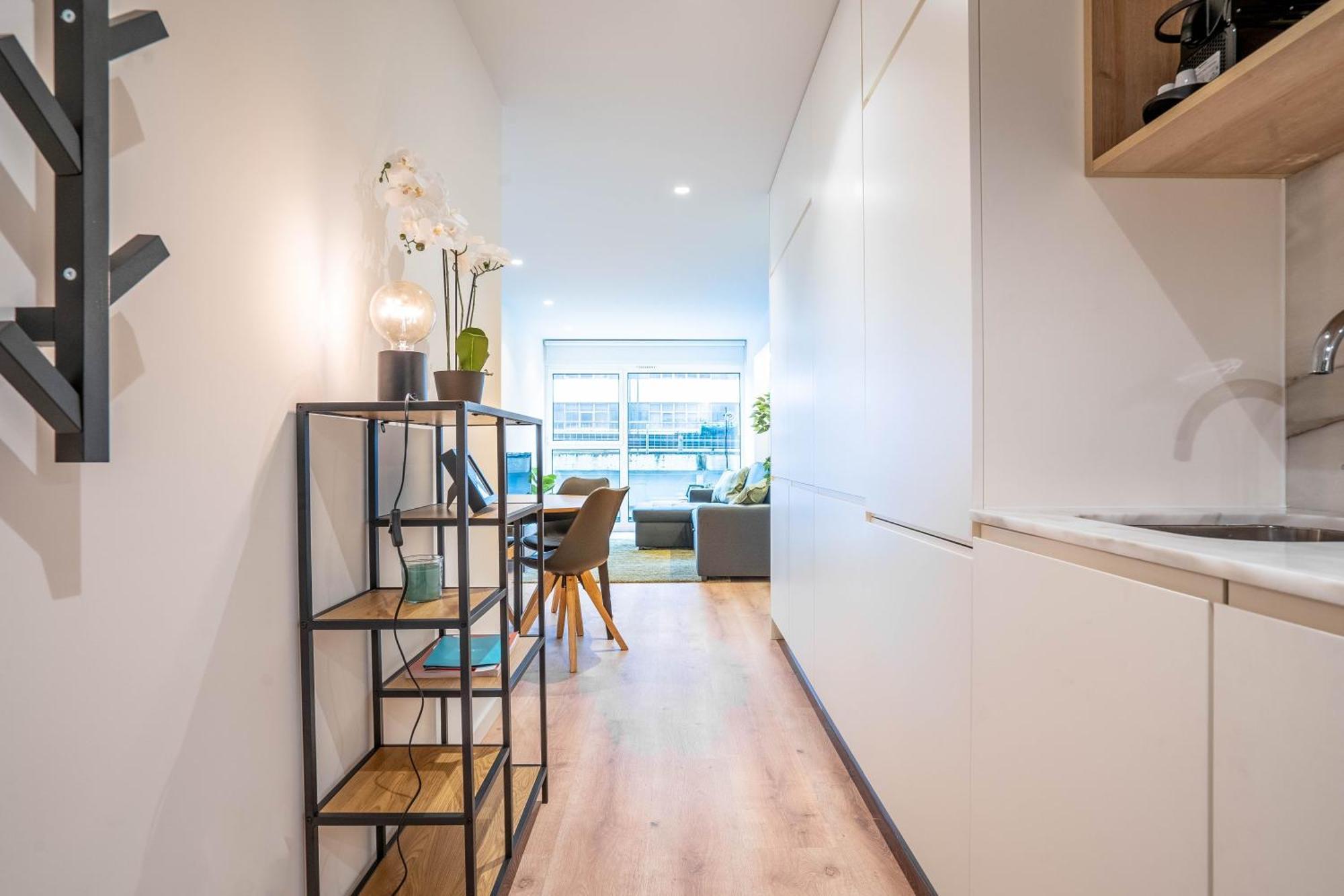 Appartement Trindade Bliss: 1br W/ Free Parking By Lovelystay