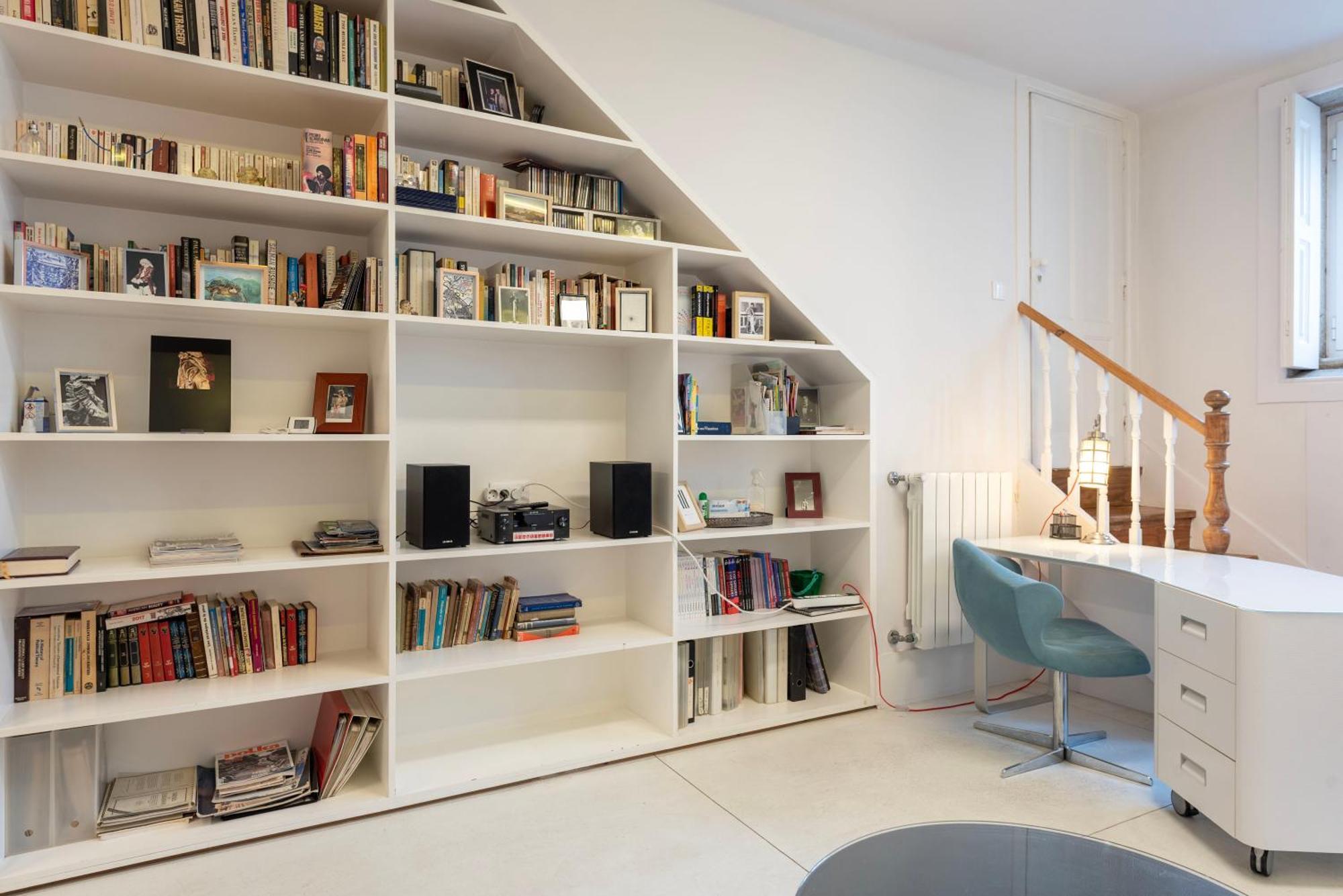 Joivy Fantastic Flat With Patio * Porto