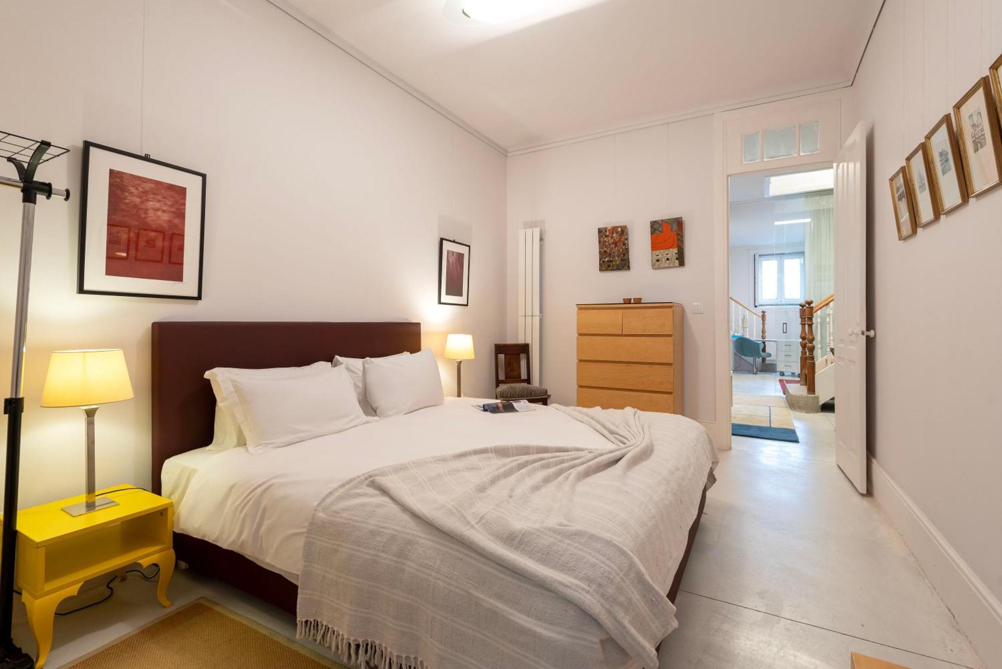 Joivy Fantastic Flat With Patio Apartment