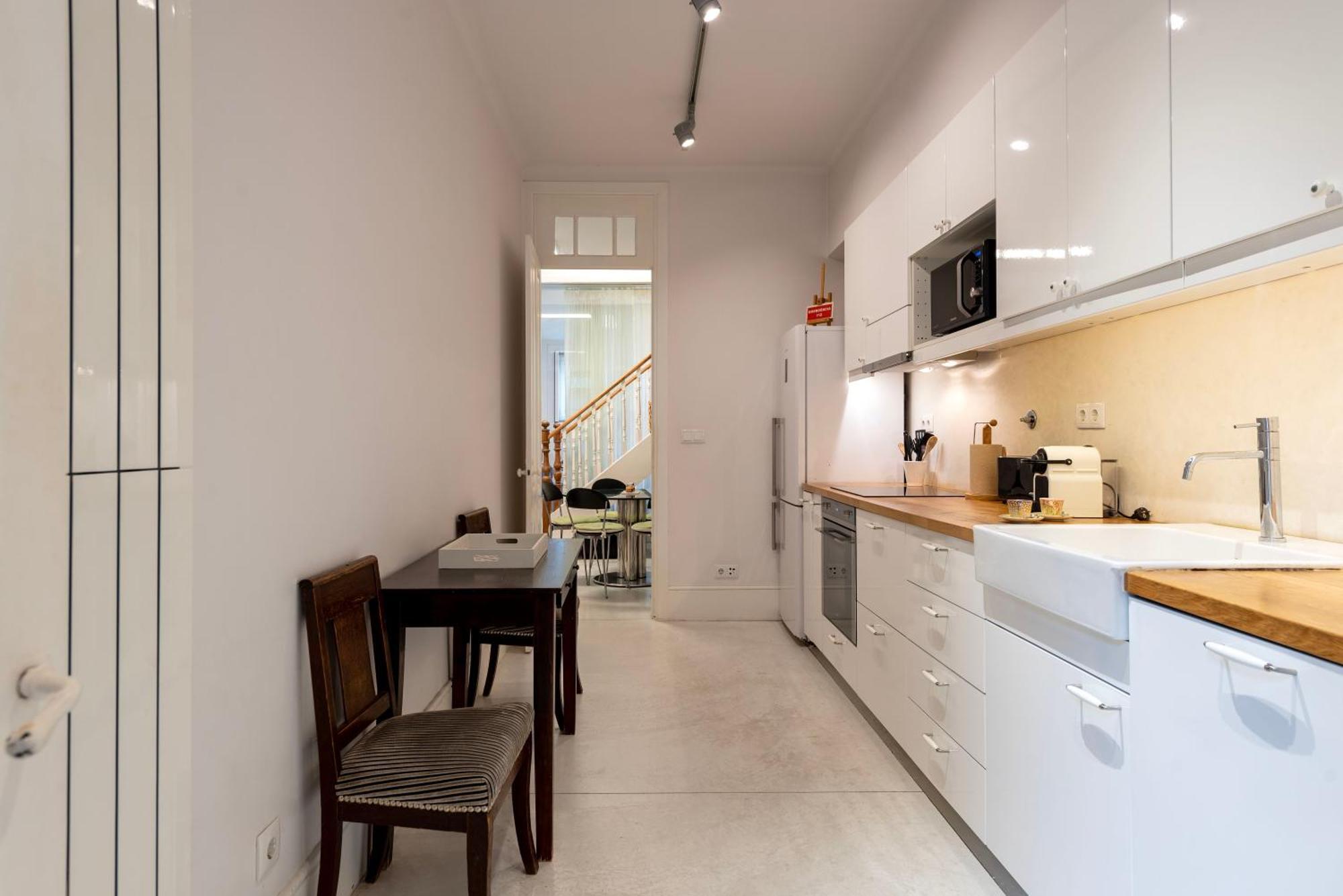 Apartment Joivy Fantastic Flat With Patio Porto